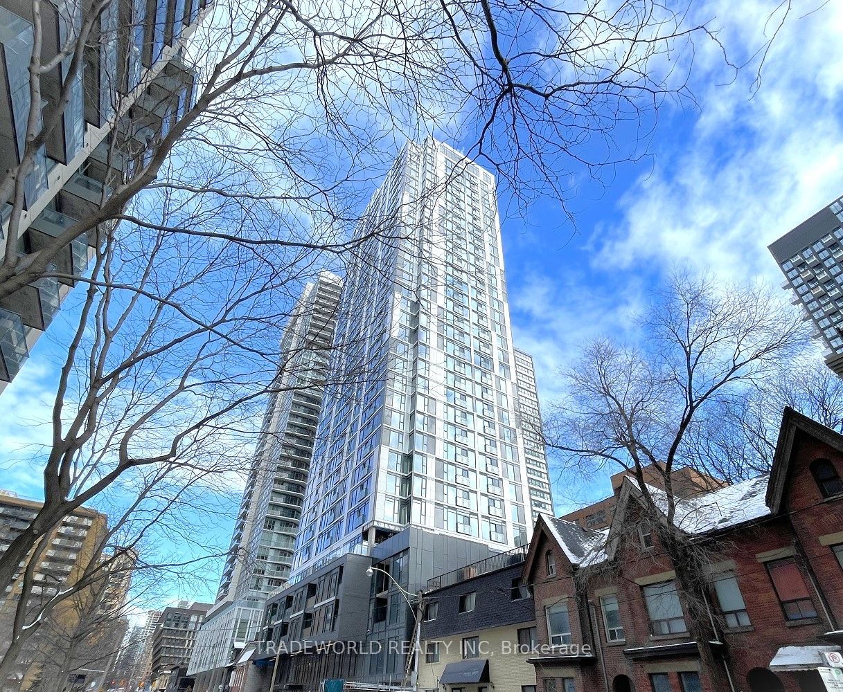 65 Mutual Street 906 Property Photo 1