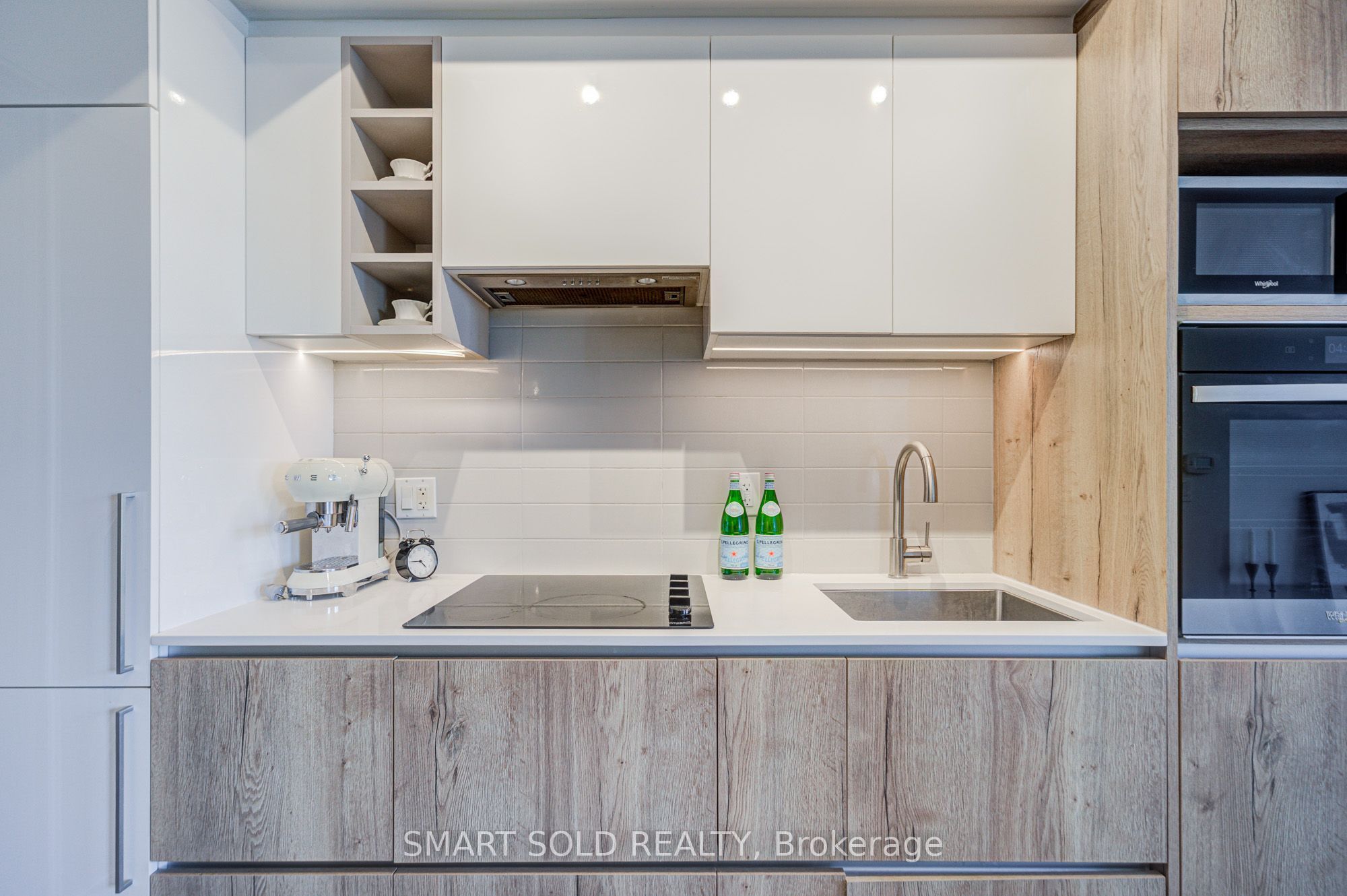 319 Jarvis Street 907 Property Photo 15
