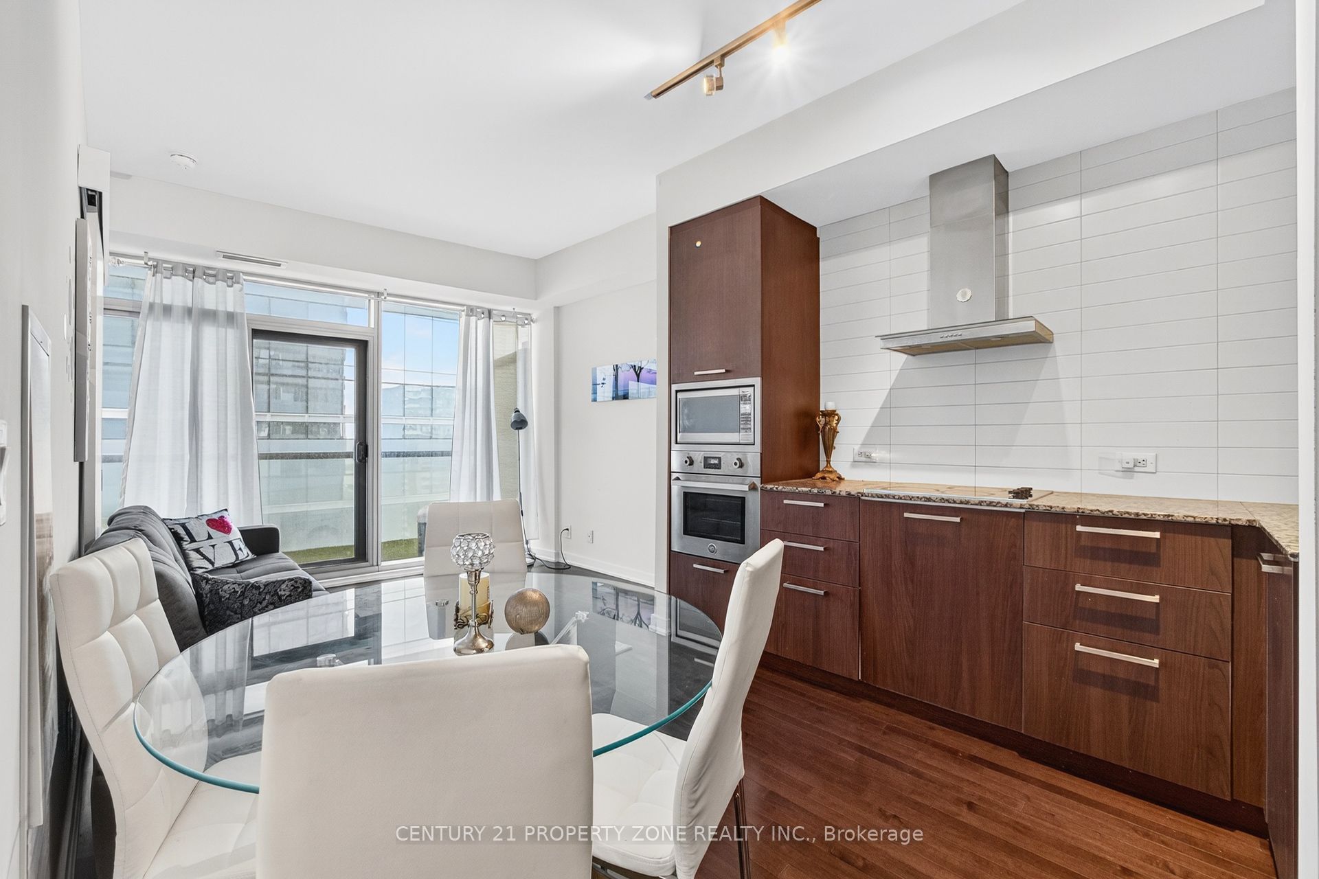 14 York Street 4409 Property Photo 16