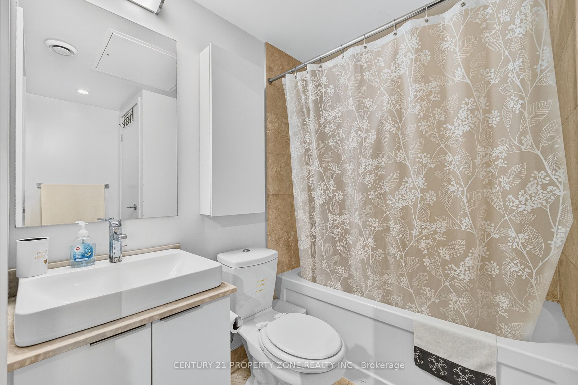 14 York Street 4409 Property Photo 35