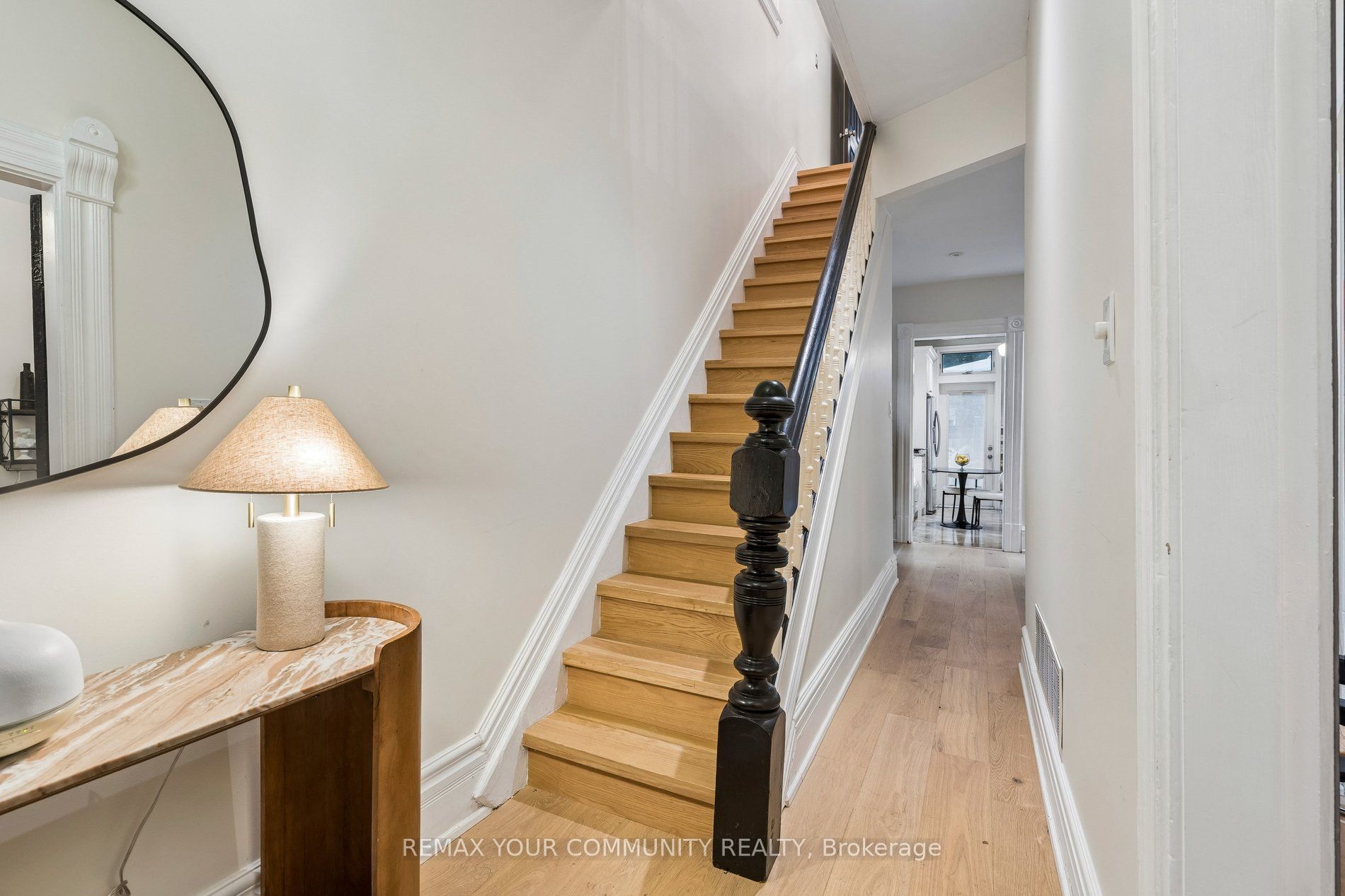 21 Laurier Avenue E Property Photo 19