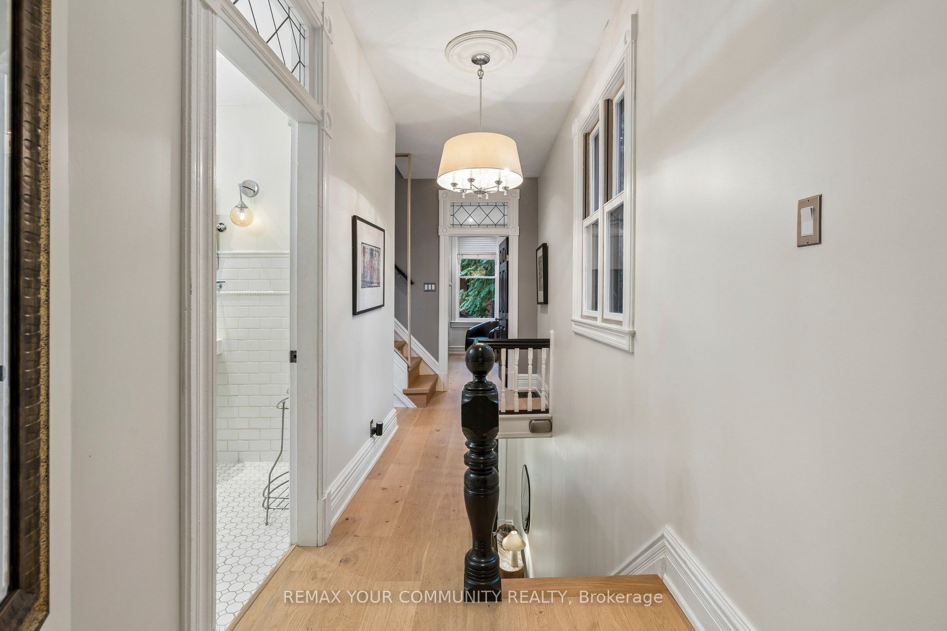 21 Laurier Avenue E Property Photo 20