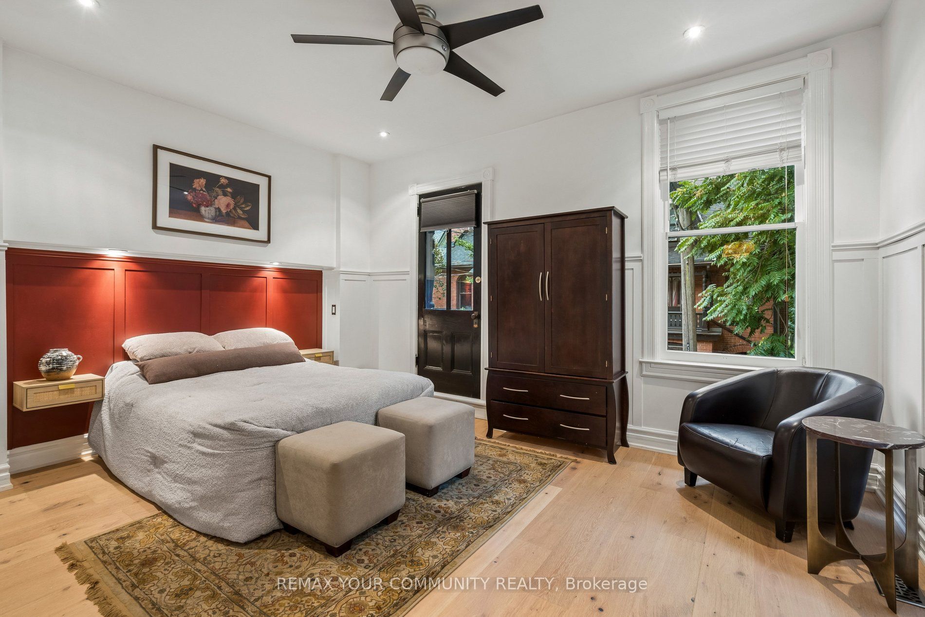 21 Laurier Avenue E Property Photo 29
