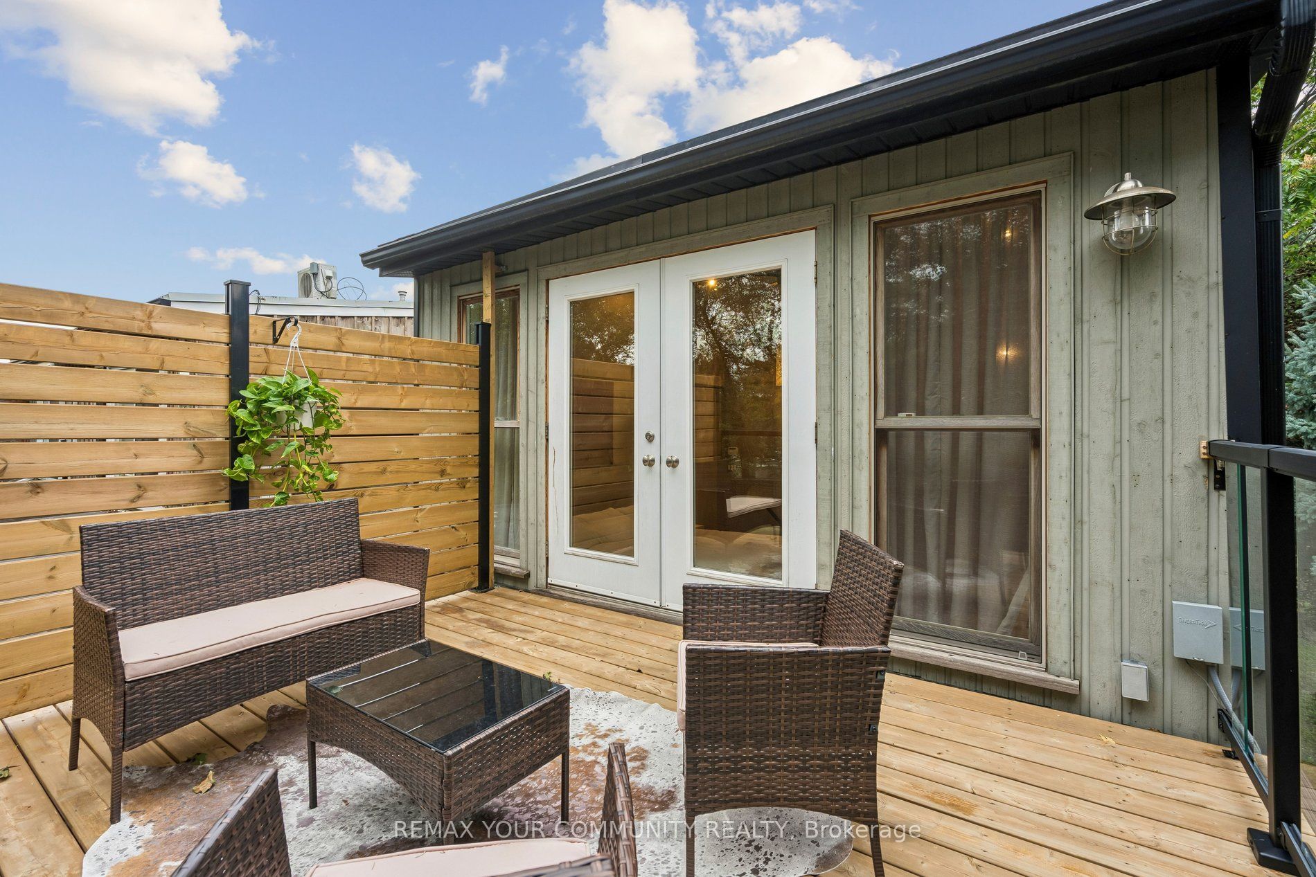 21 Laurier Avenue E Property Photo 45