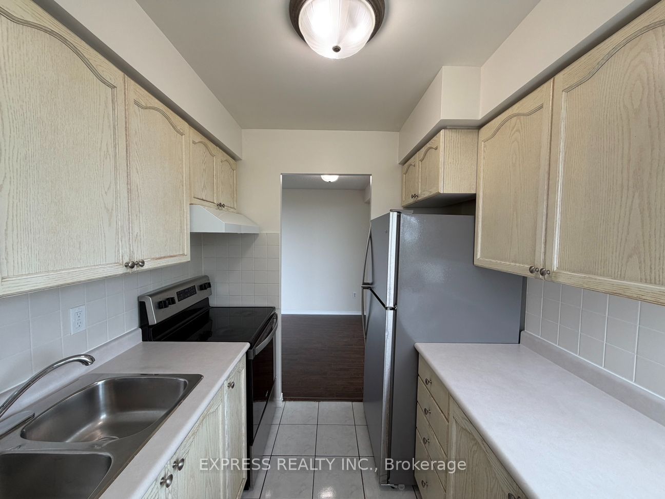 39 Pemberton Avenue 607 Property Photo 2