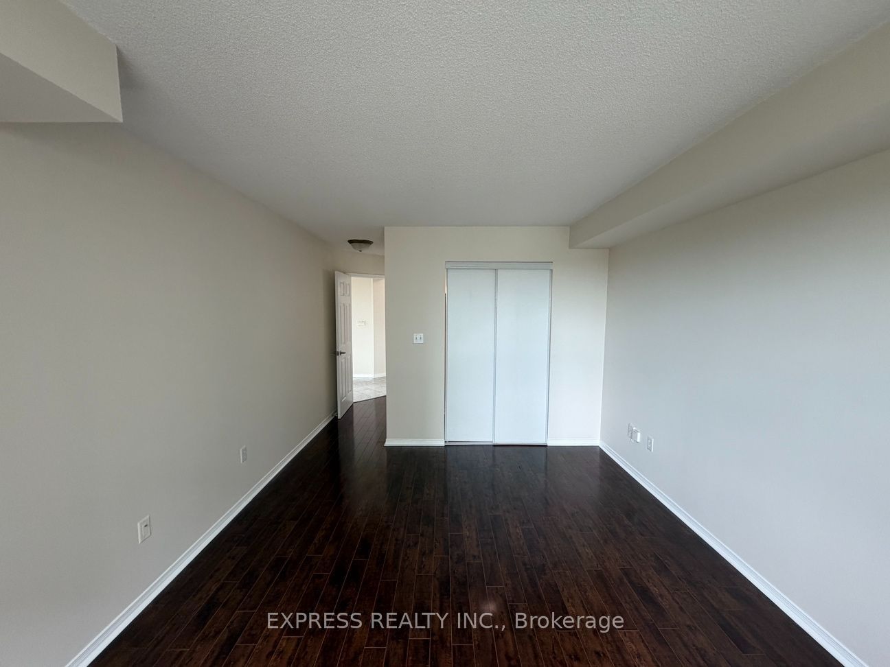 39 Pemberton Avenue 607 Property Photo 9