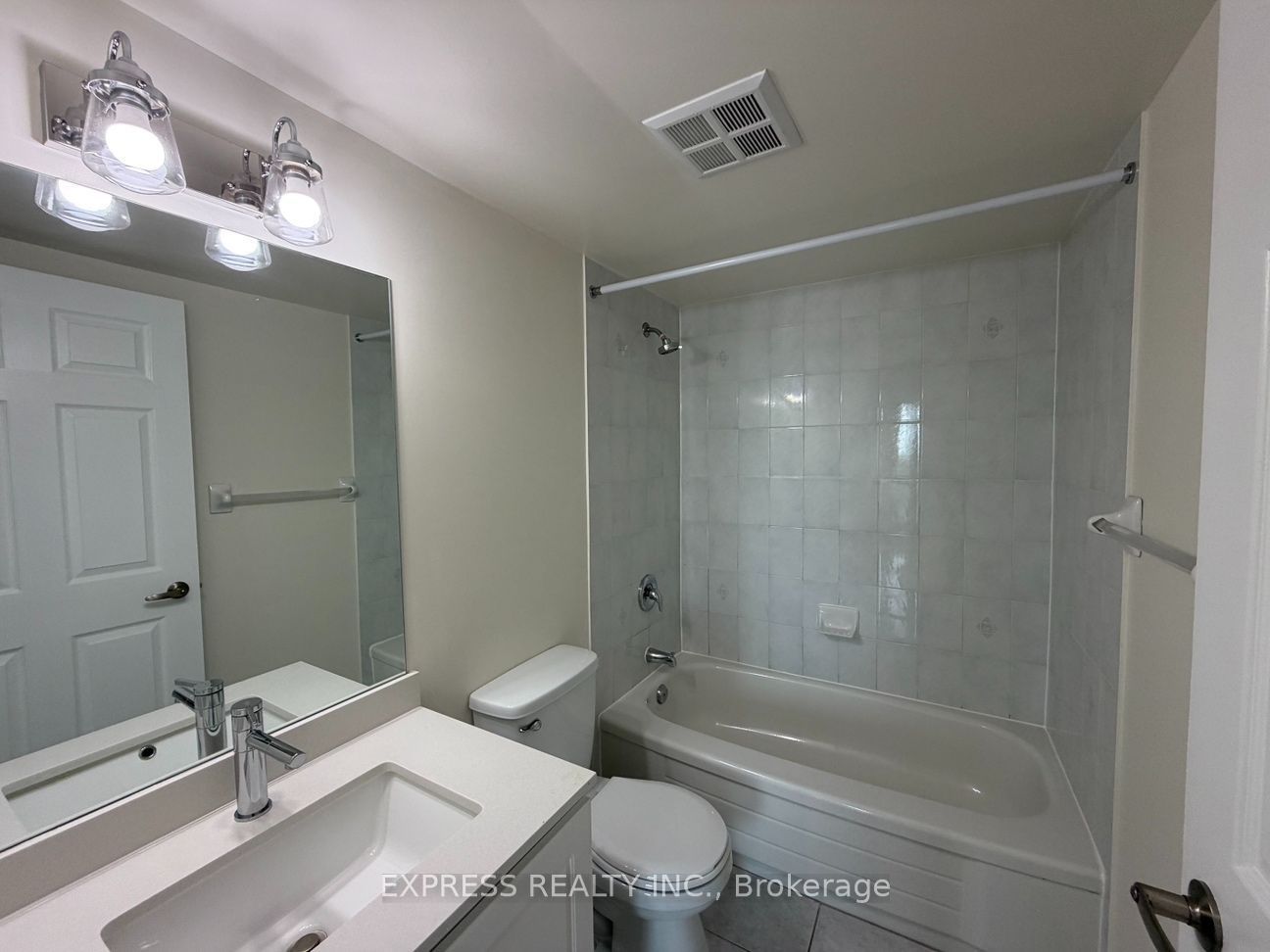 39 Pemberton Avenue 607 Property Photo 10