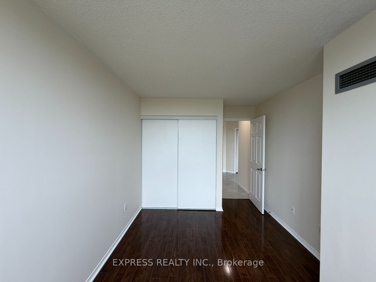 39 Pemberton Avenue 607 Property Photo 12