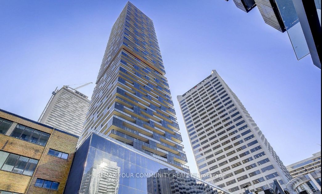 8 Eglinton Avenue E 4504 Property Photo 1