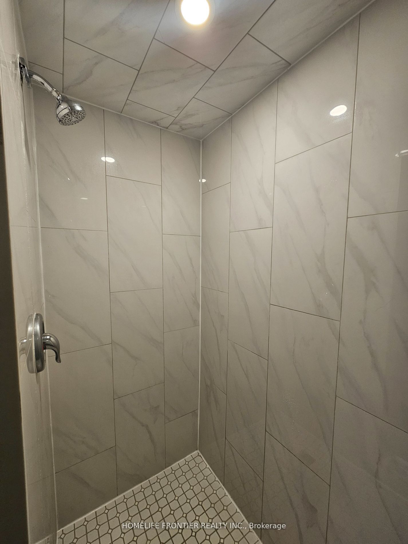 556 Parliament Street Property Photo 18