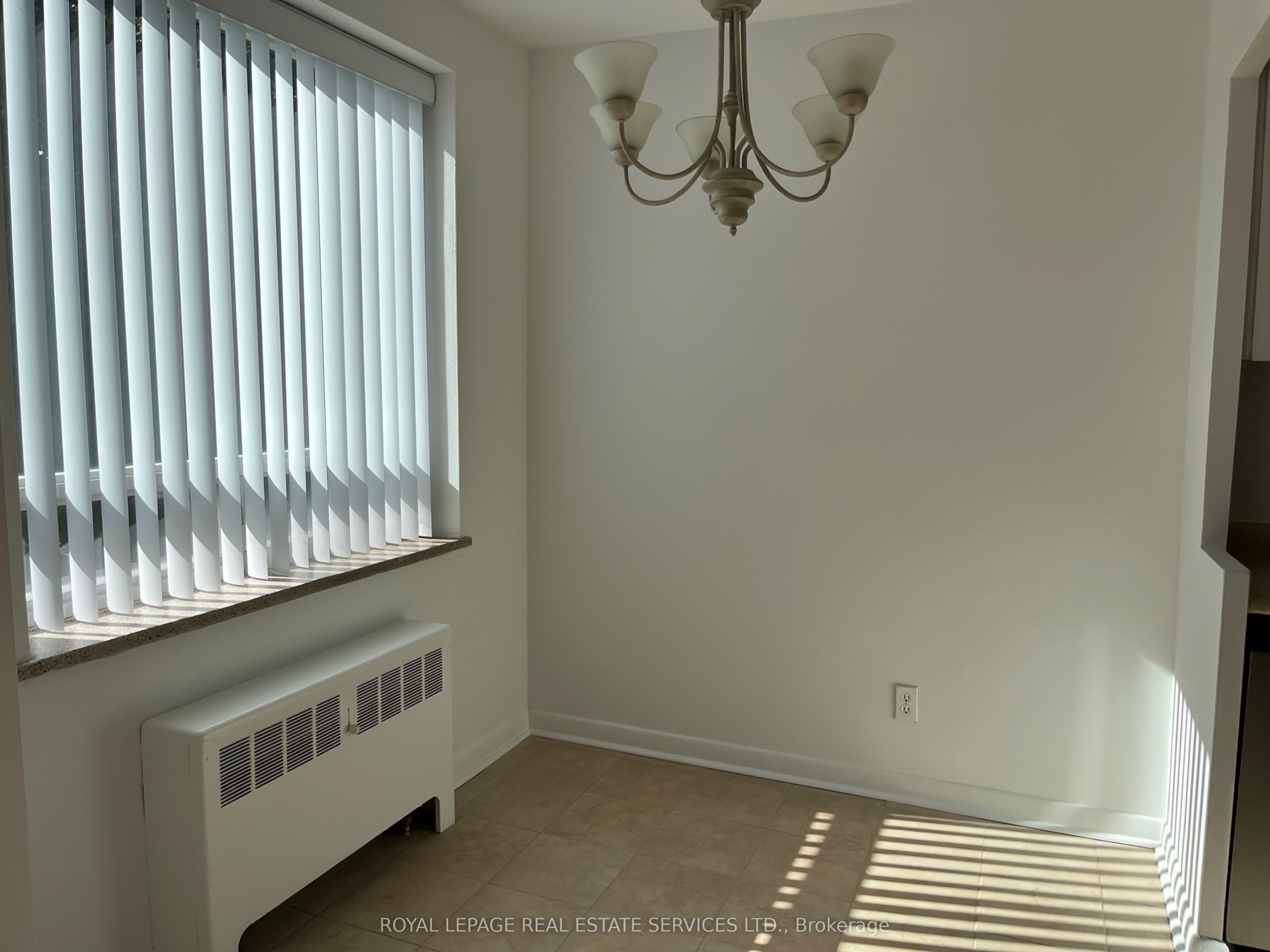 219 Wilson Avenue 403 Property Photo 3