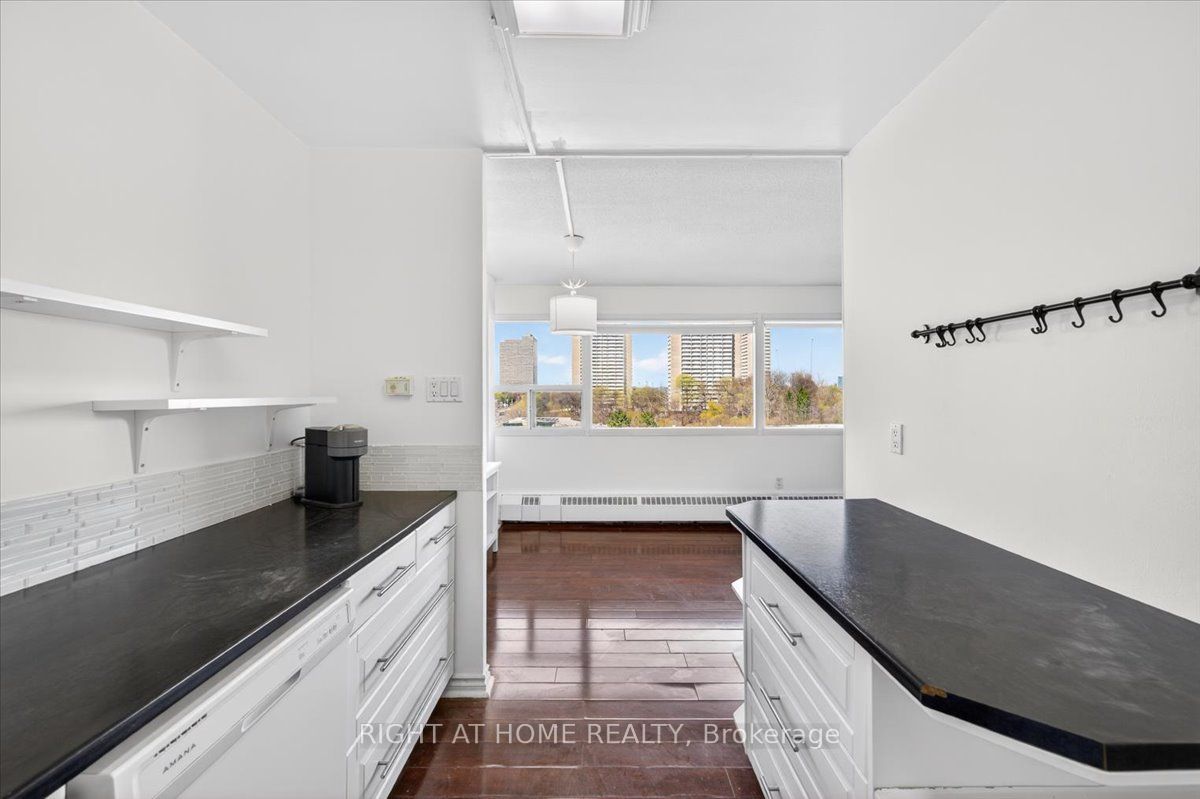 100 Leeward Glenway 708 Property Photo 15