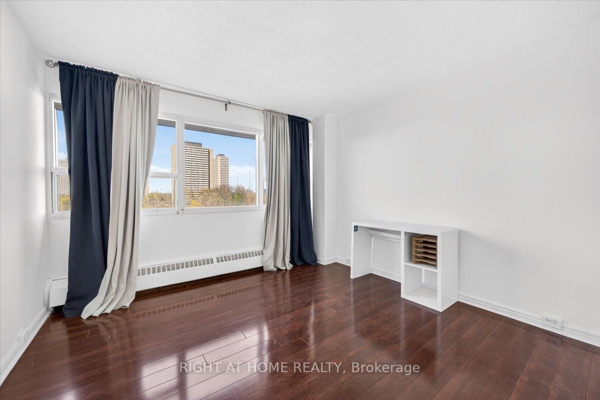 100 Leeward Glenway 708 Property Photo 16