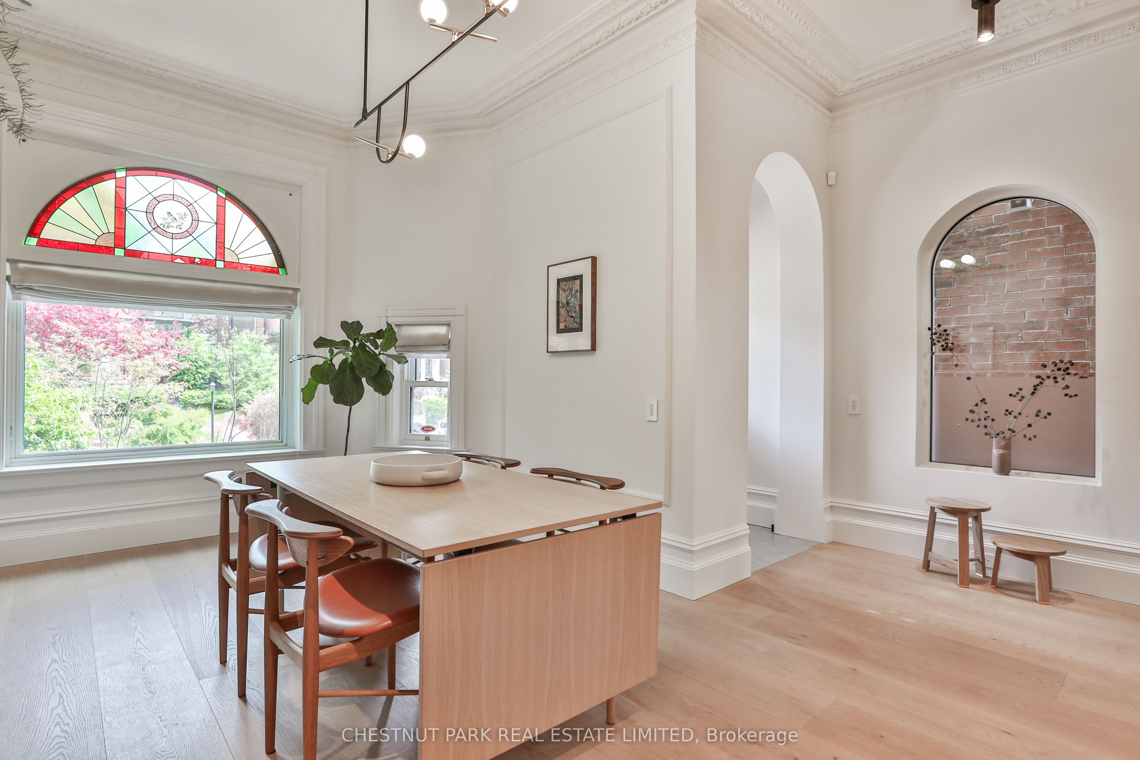 424 Euclid Avenue Property Photo 6