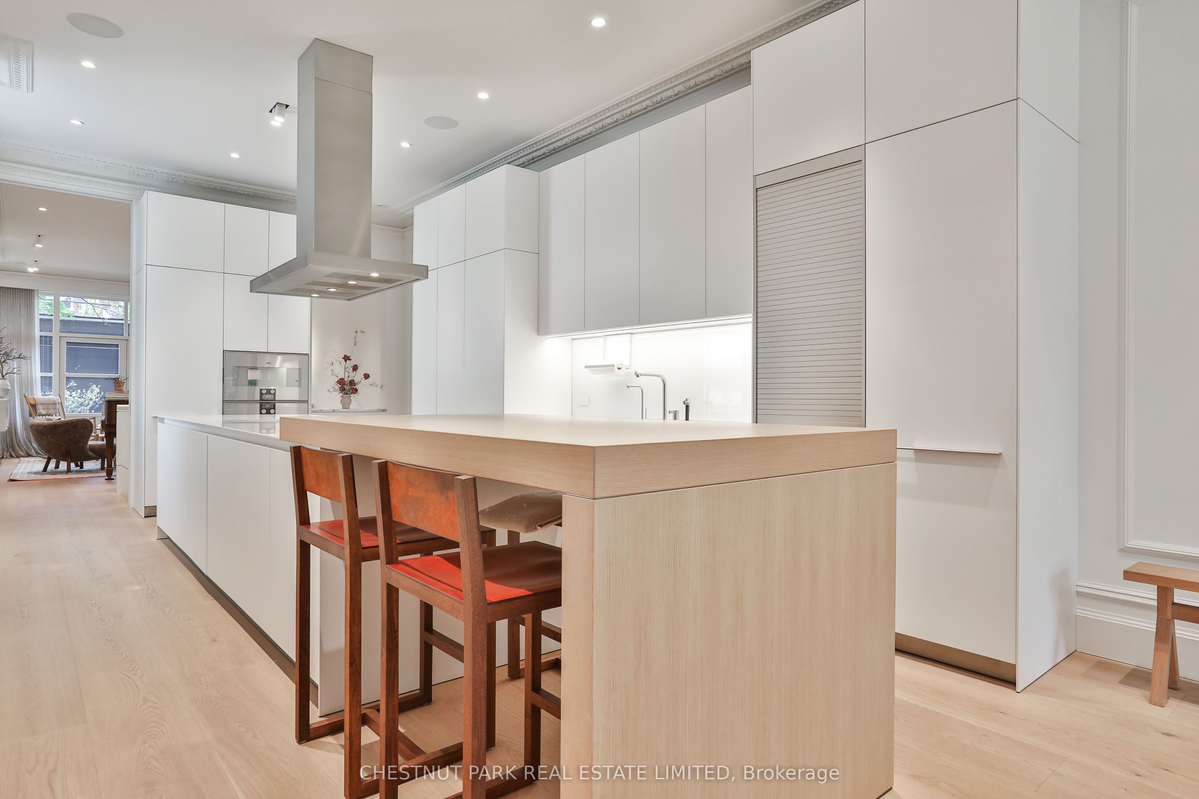424 Euclid Avenue Property Photo 8