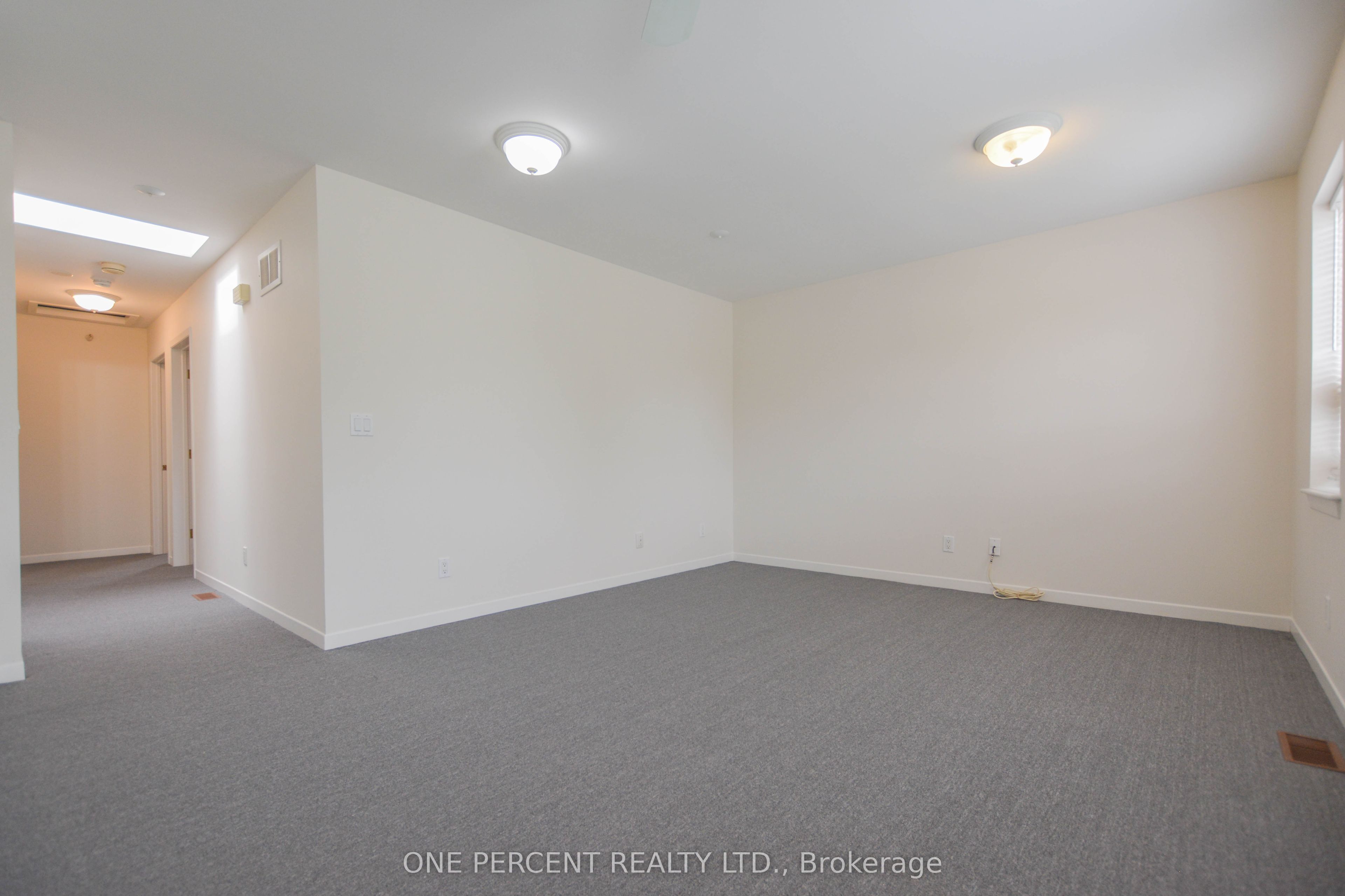 204 Sheppard Avenue W Property Photo 21