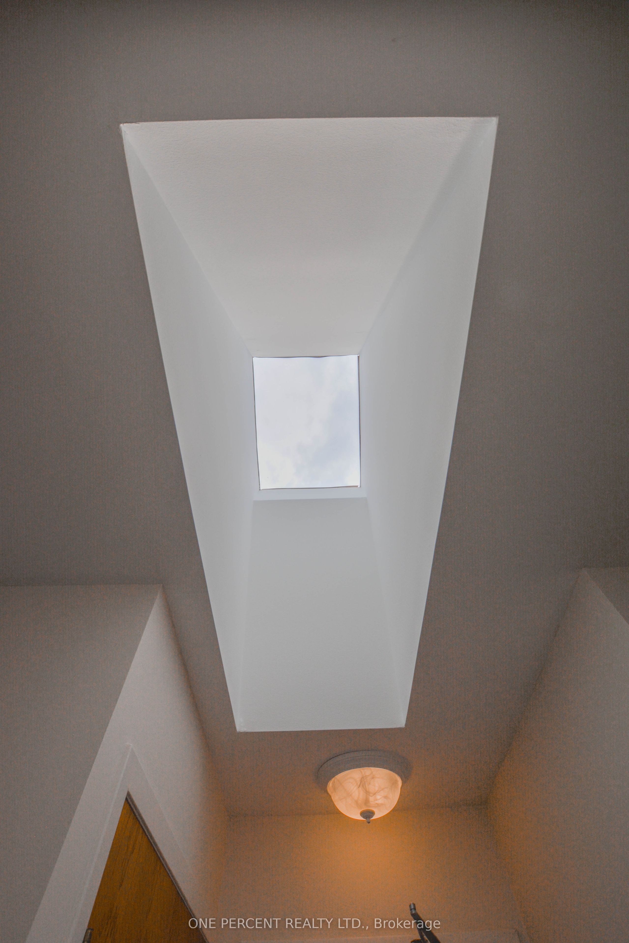 204 Sheppard Avenue W Property Photo 22