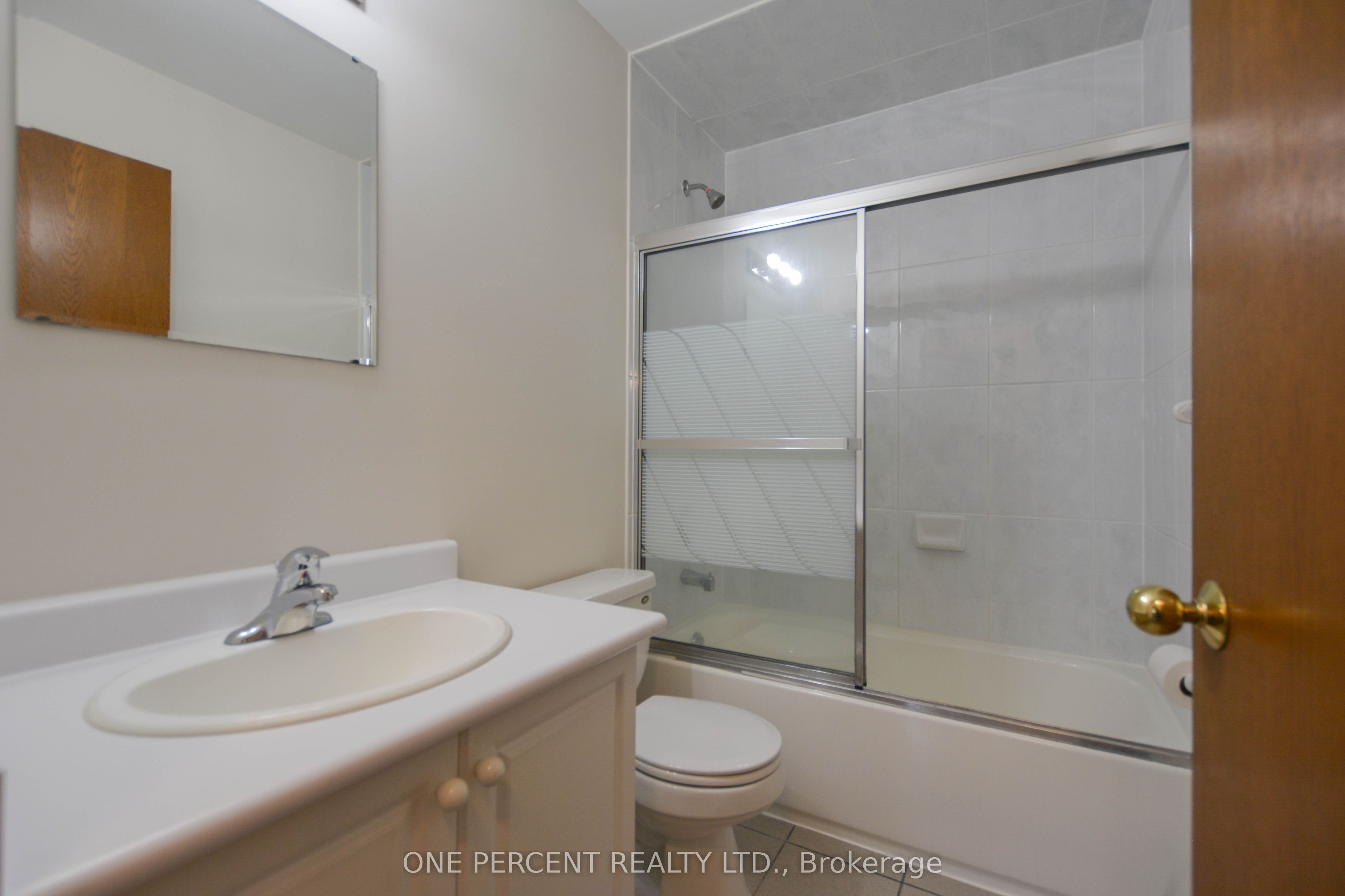 204 Sheppard Avenue W Property Photo 23