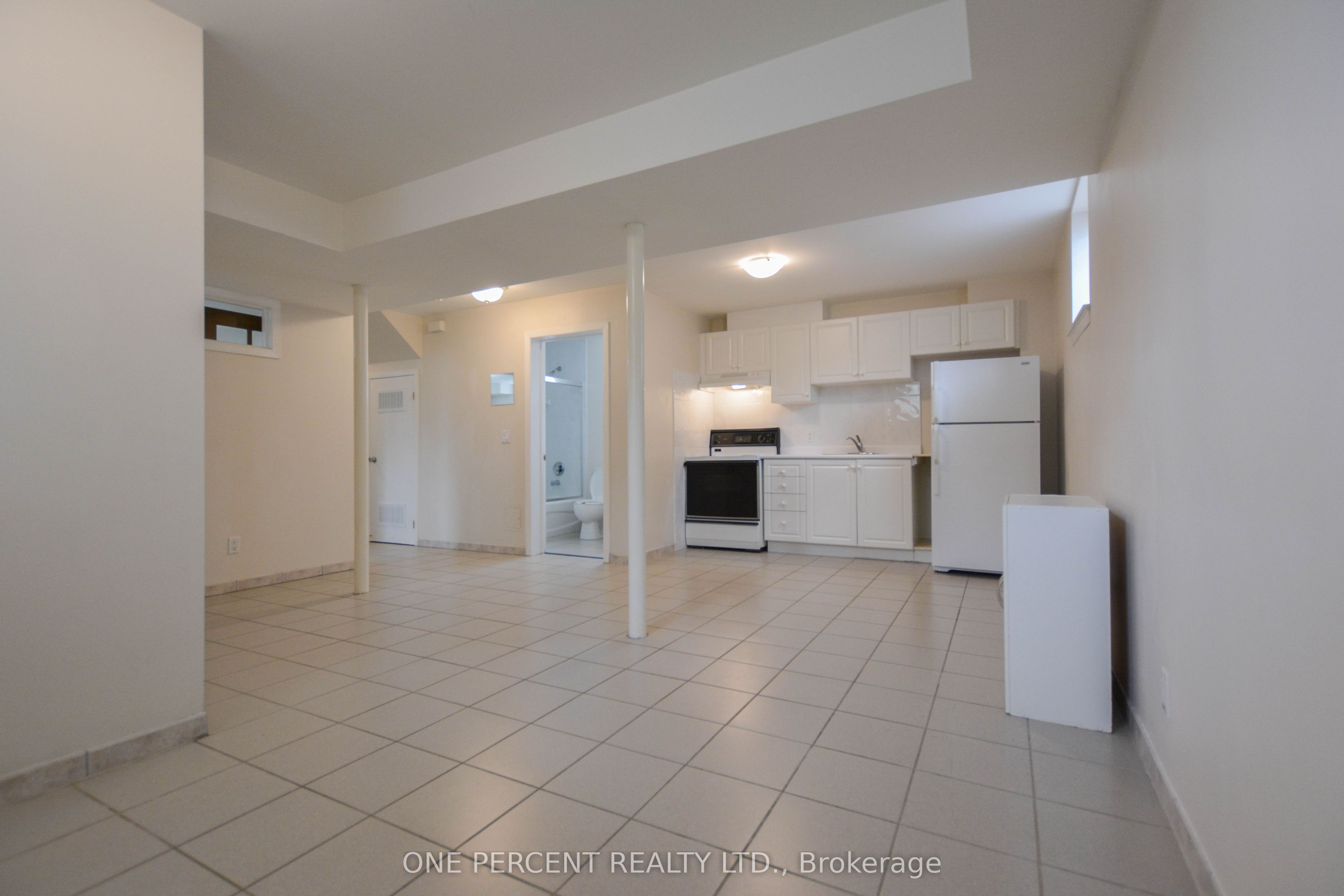 204 Sheppard Avenue W Property Photo 37