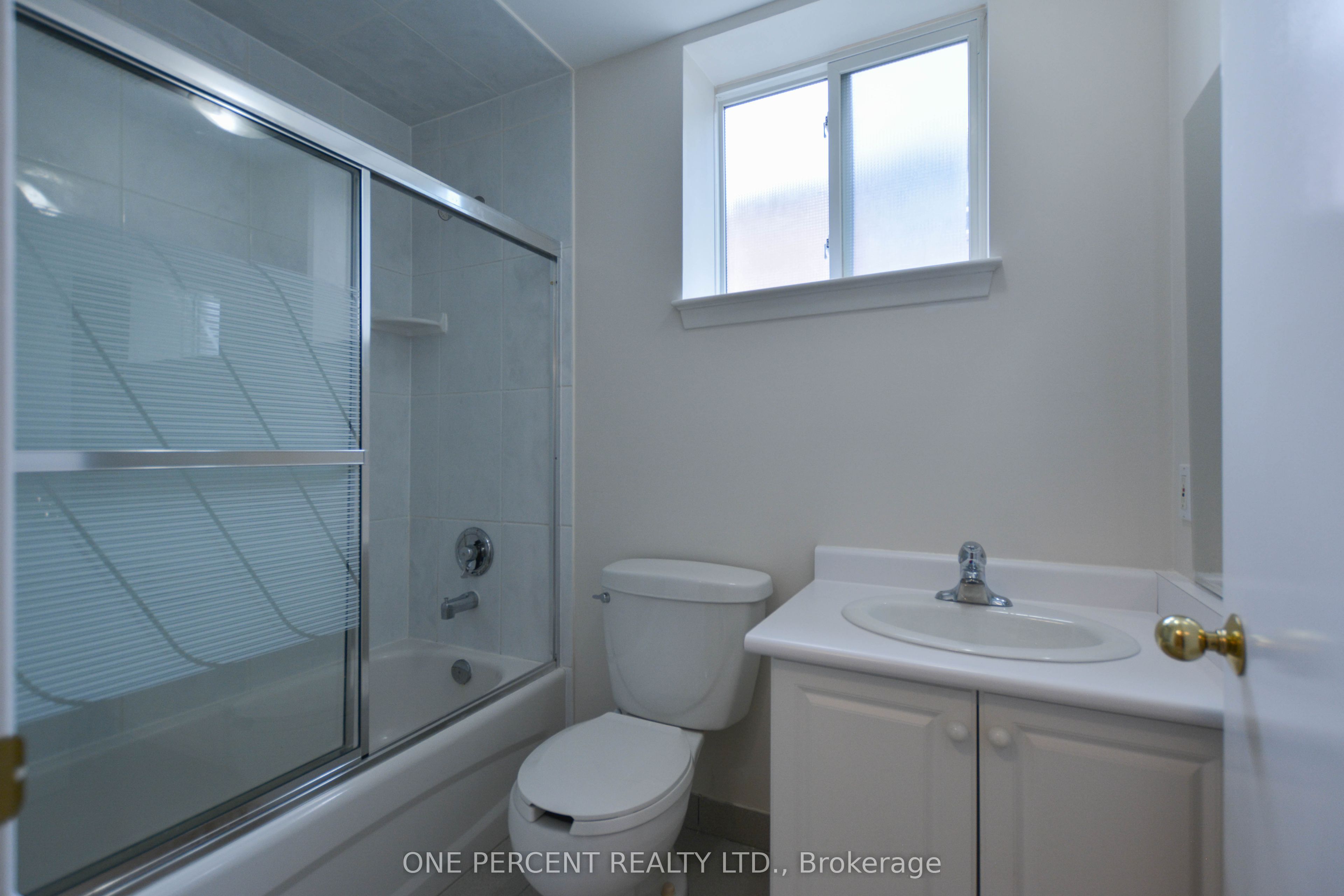 204 Sheppard Avenue W Property Photo 40