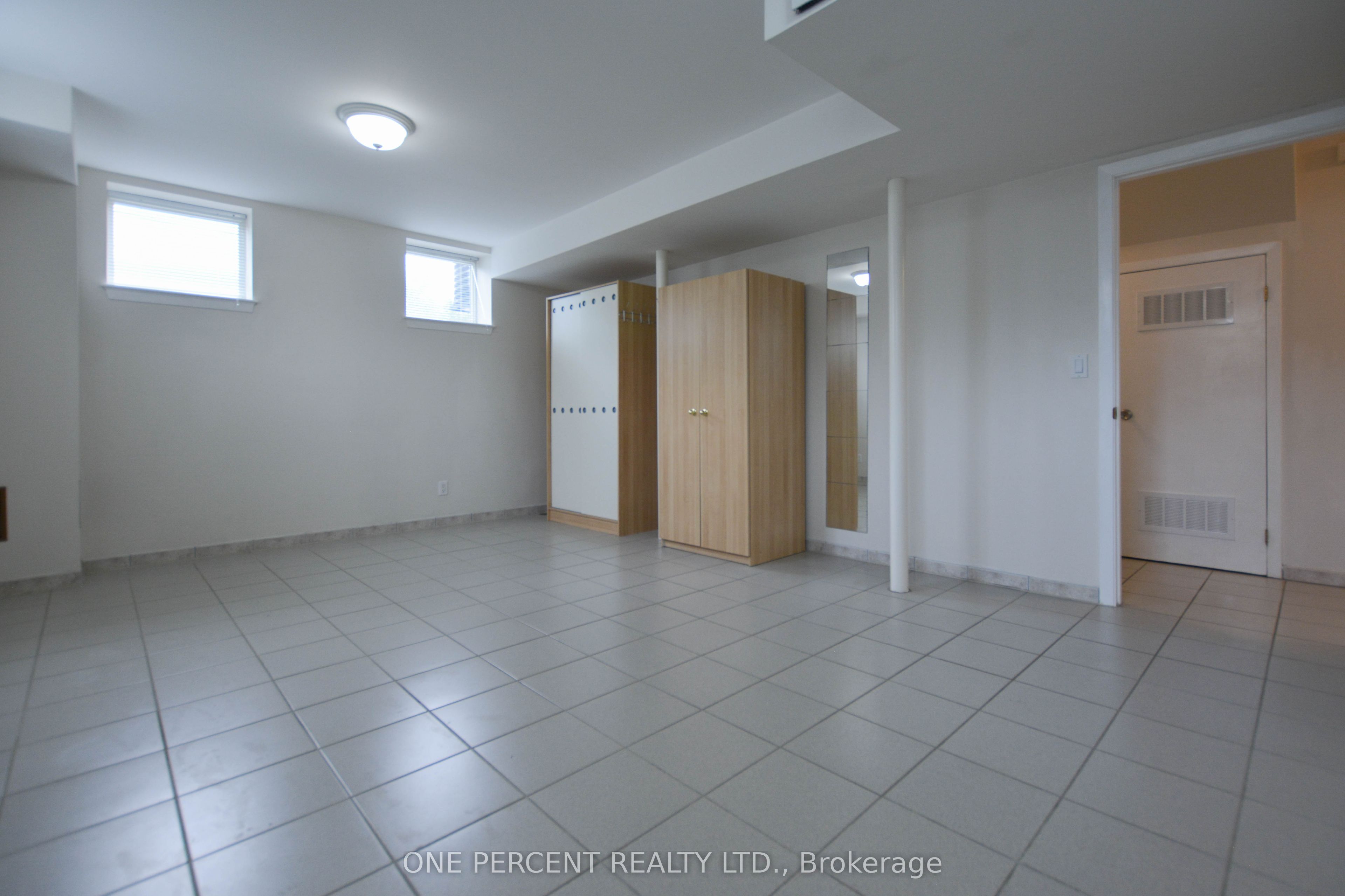 204 Sheppard Avenue W Property Photo 42