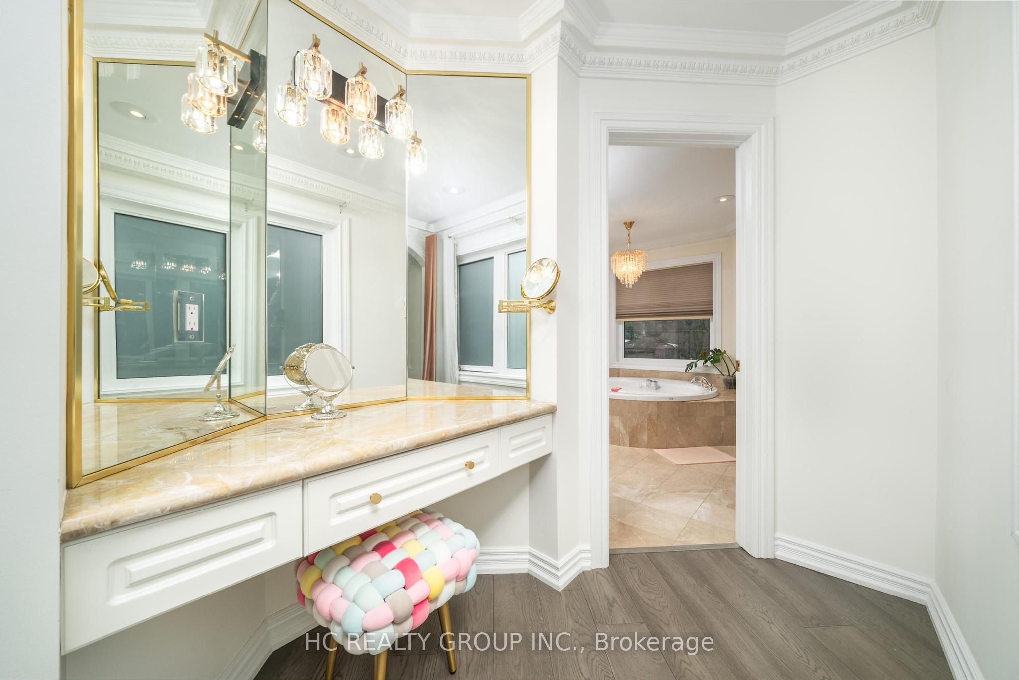 C13808360 Property Photo 27