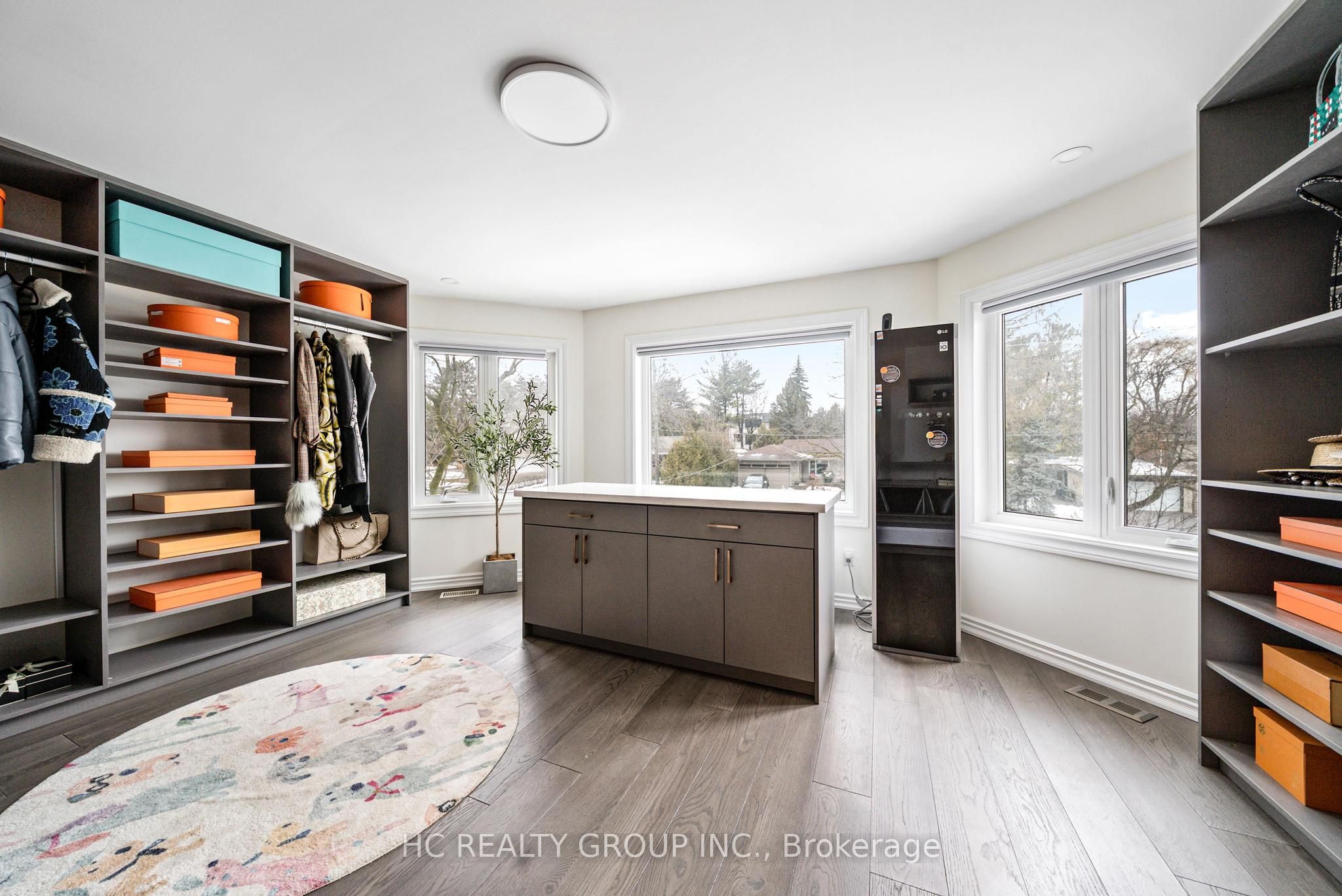 C13808360 Property Photo 28