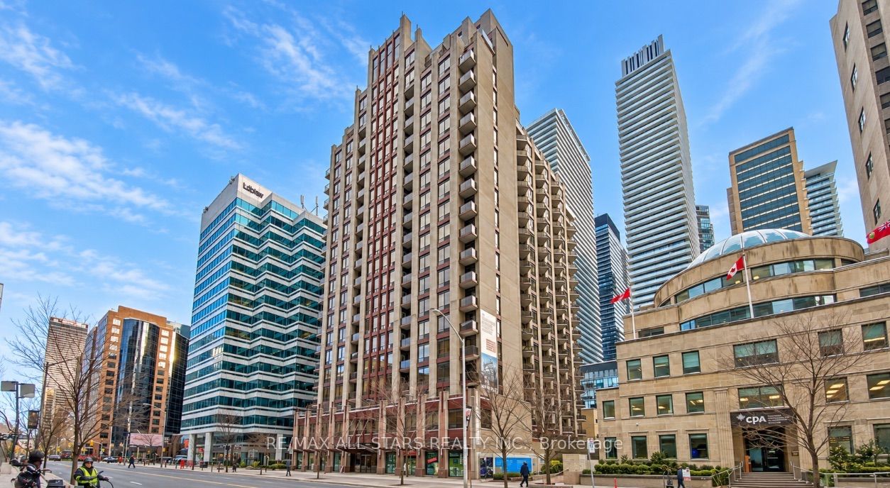 85 Bloor Street E 611 Property Photo 1