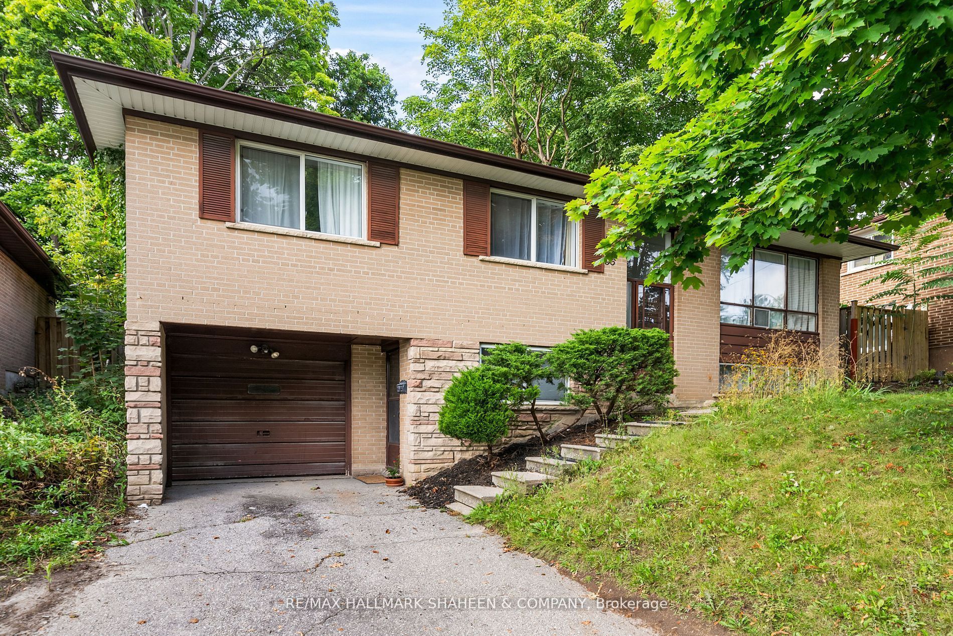96 Rameau Drive Main Property Photo 1