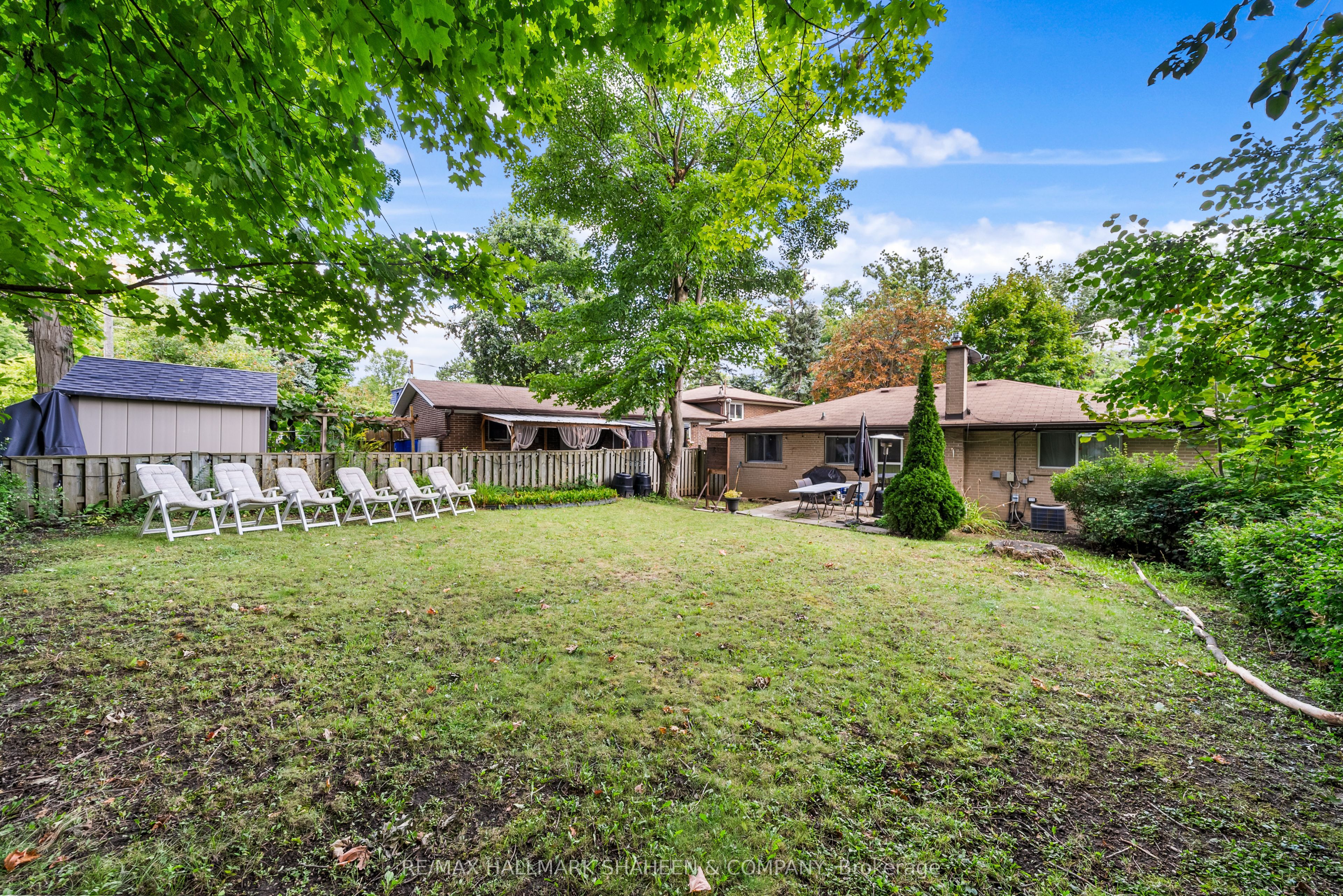 96 Rameau Drive Main Property Photo 28