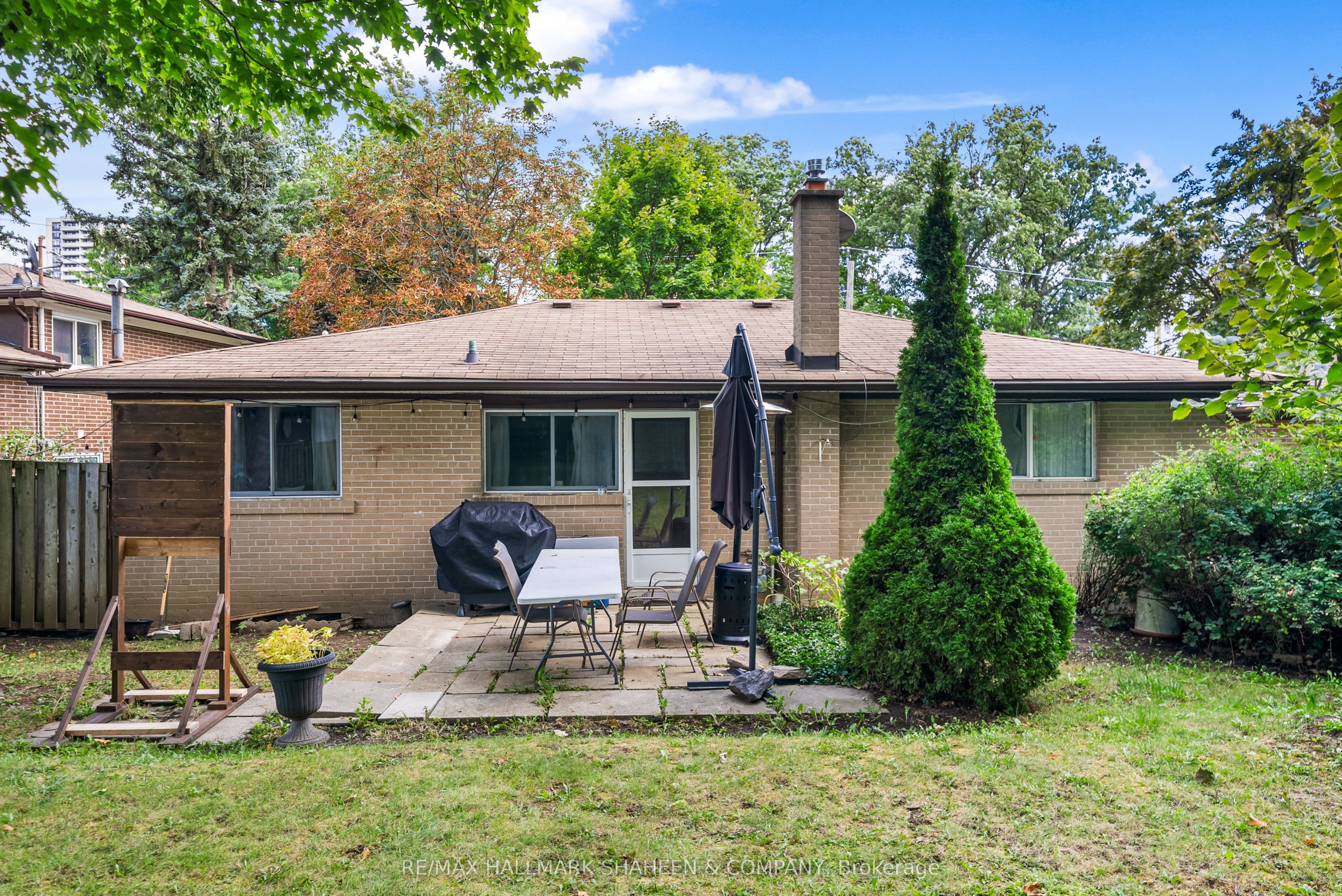 96 Rameau Drive Main Property Photo 30
