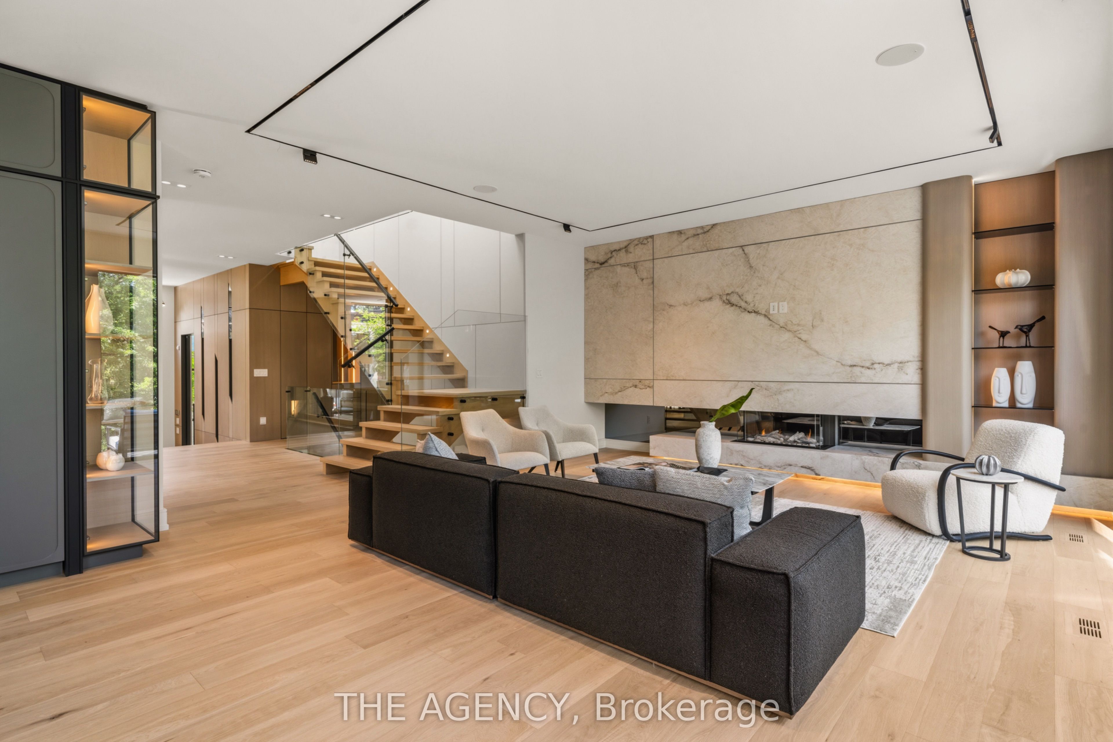 167 Harlandale Avenue Property Photo 14