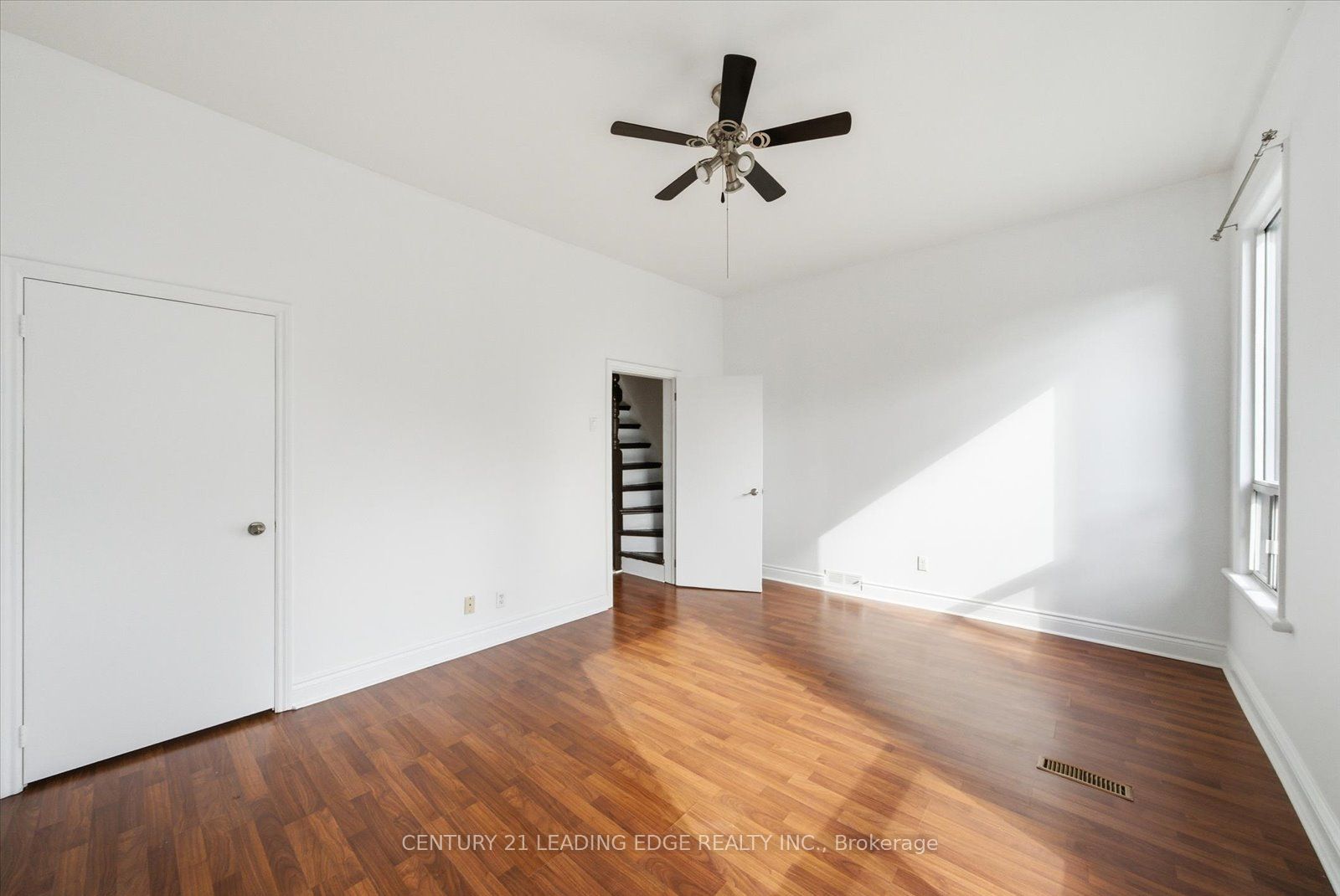 30 Ulster Street Property Photo 17