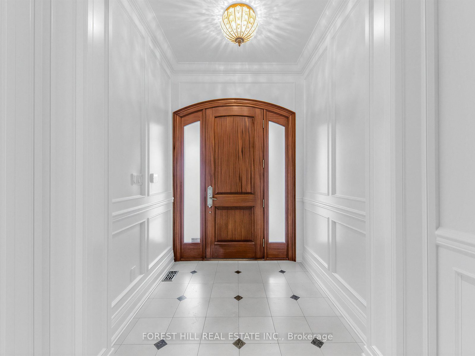 1b Carluke Crescent Property Photo 3