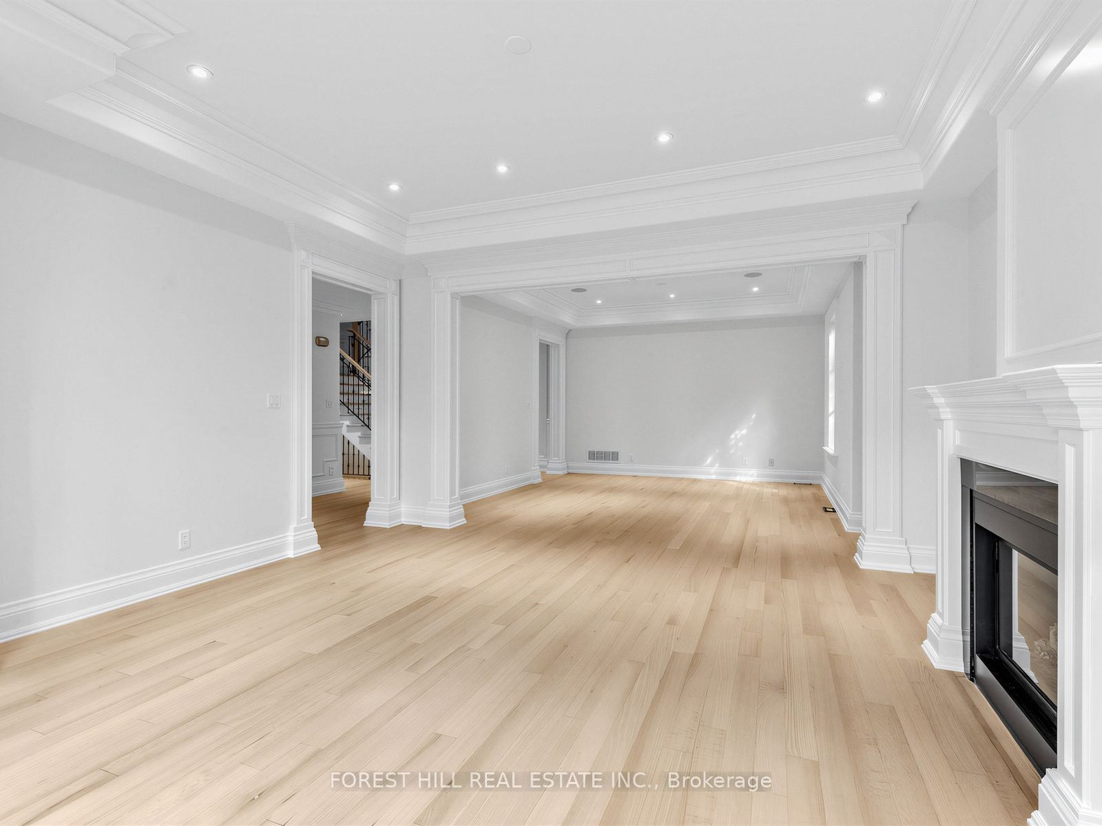 1b Carluke Crescent Property Photo 5