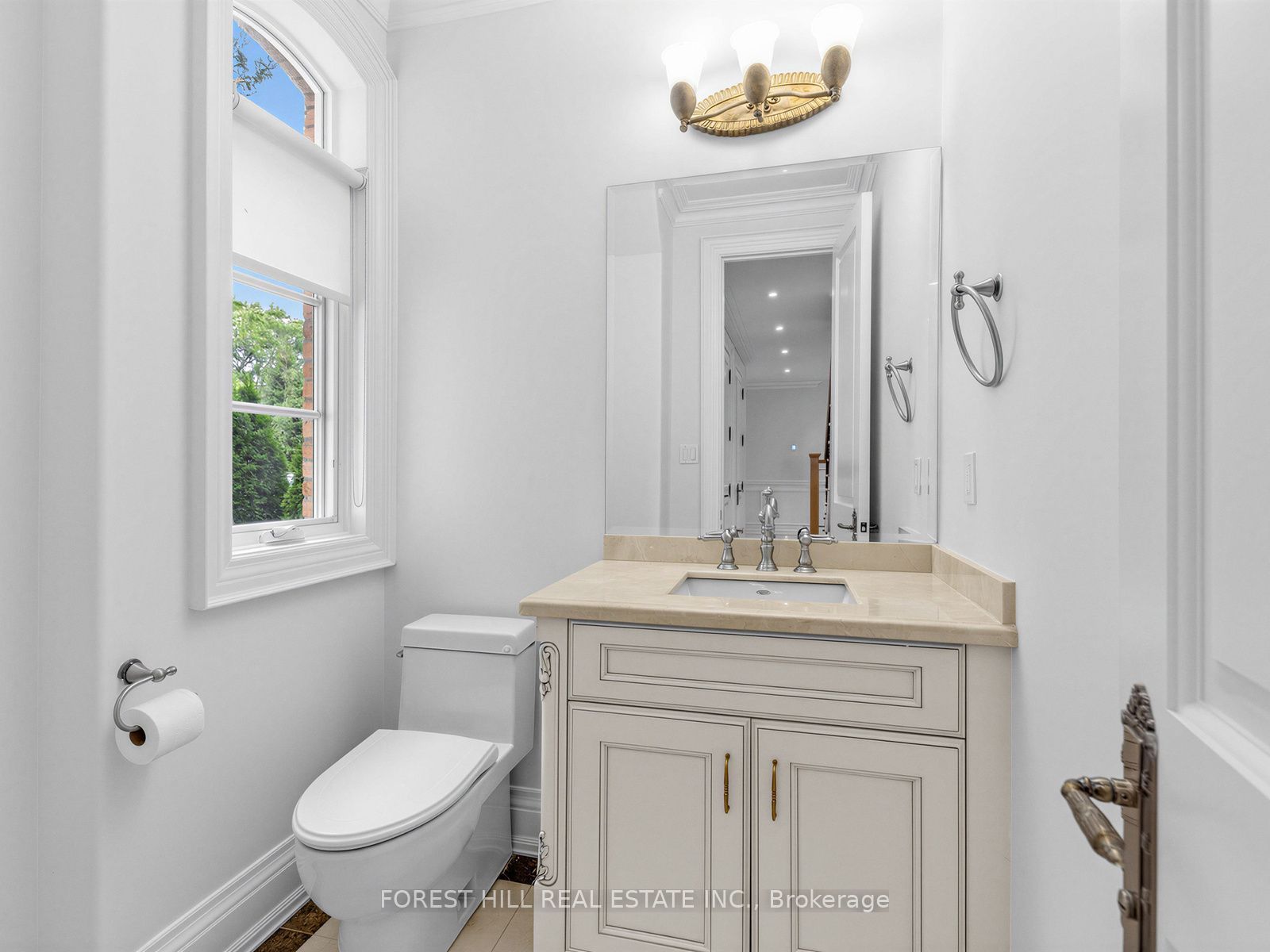 1b Carluke Crescent Property Photo 18