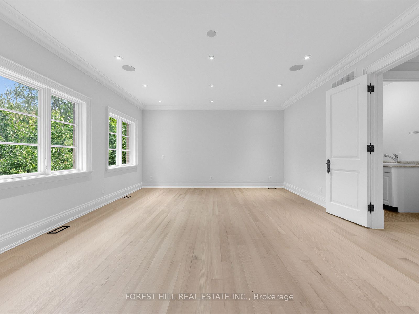 1b Carluke Crescent Property Photo 22