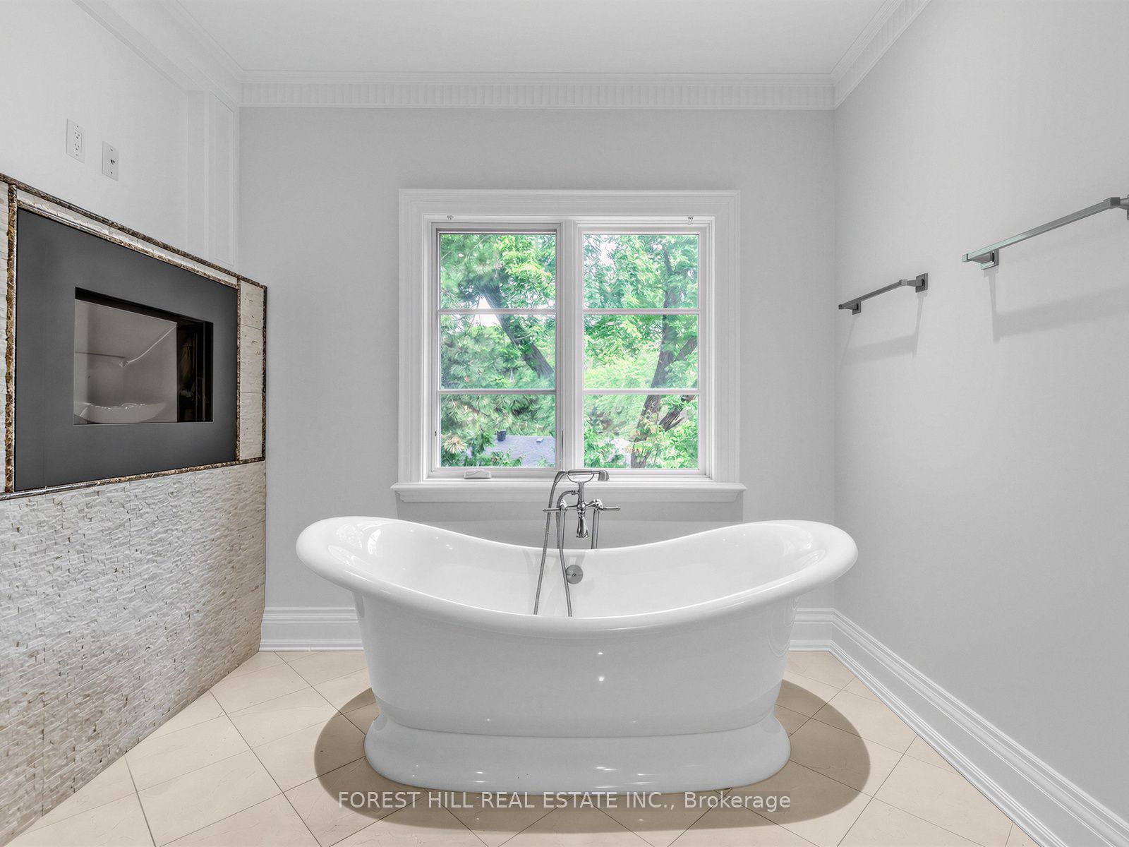 1b Carluke Crescent Property Photo 28