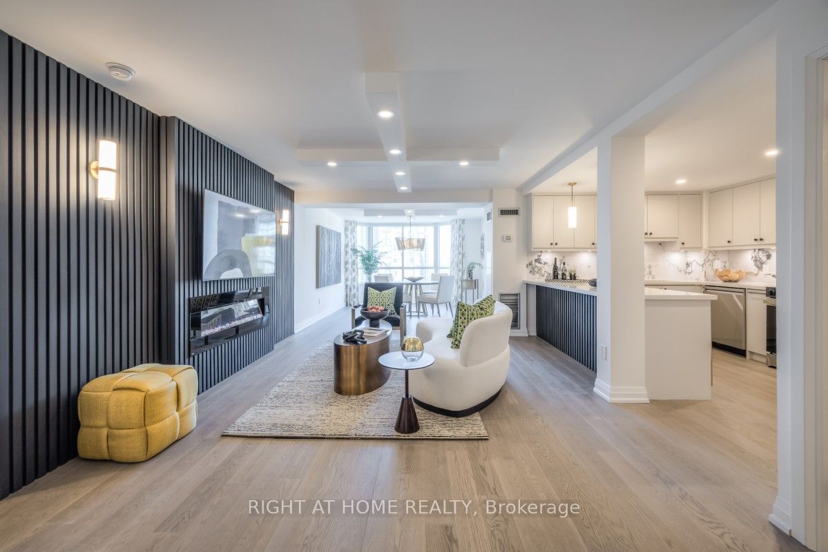 5444 Yonge Street 1810 Property Photo 2
