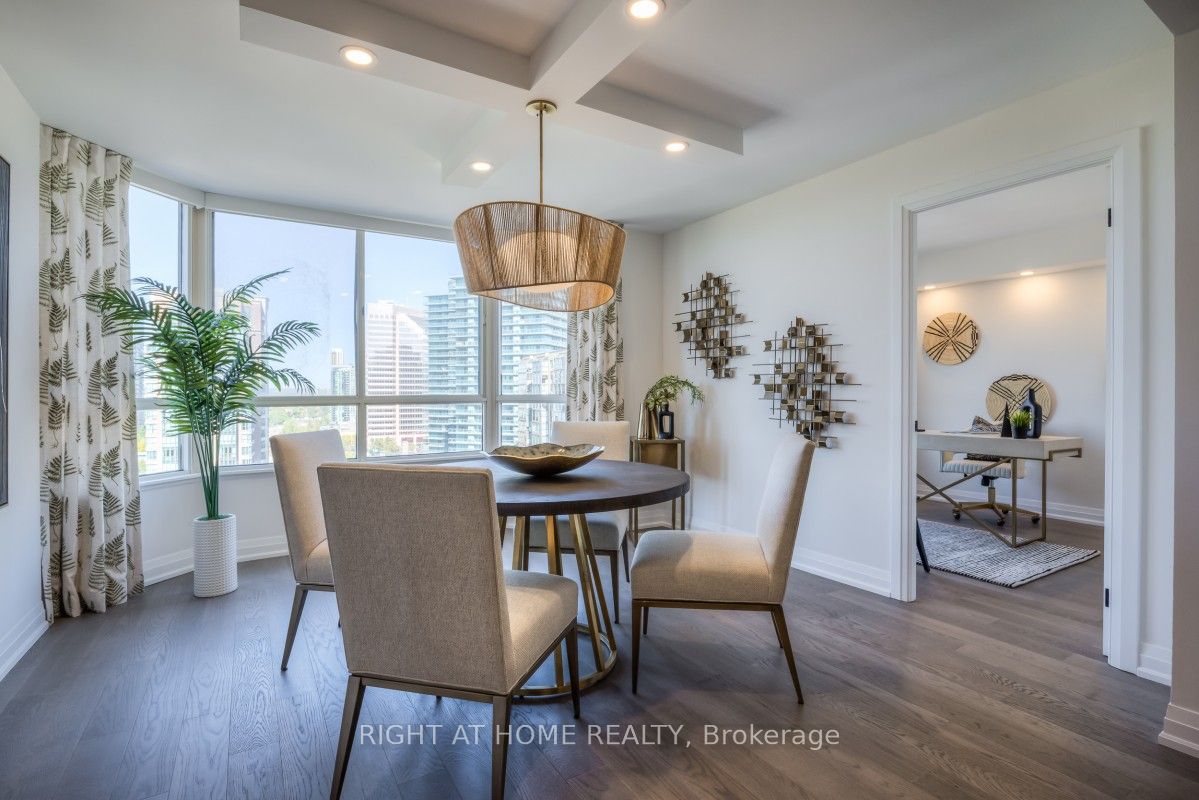 5444 Yonge Street 1810 Property Photo 16