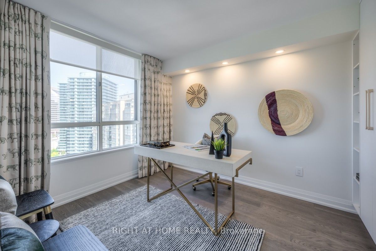 5444 Yonge Street 1810 Property Photo 18