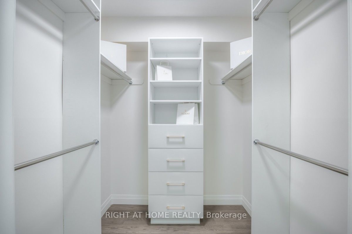 5444 Yonge Street 1810 Property Photo 26
