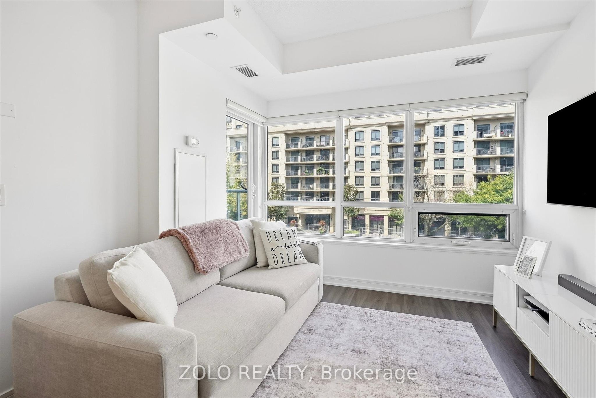 621 Sheppard Avenue E 335 Property Photo 7