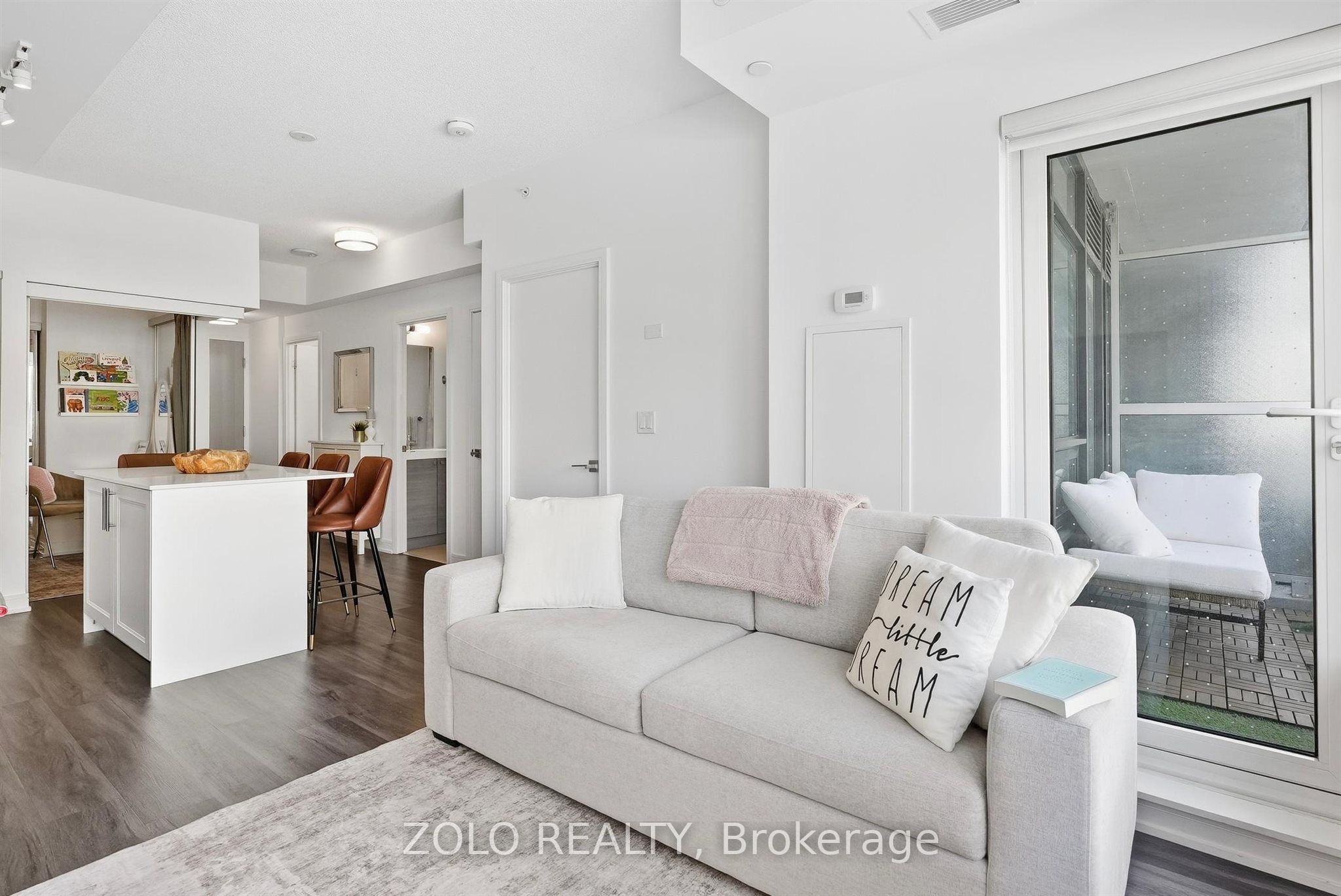 621 Sheppard Avenue E 335 Property Photo 9