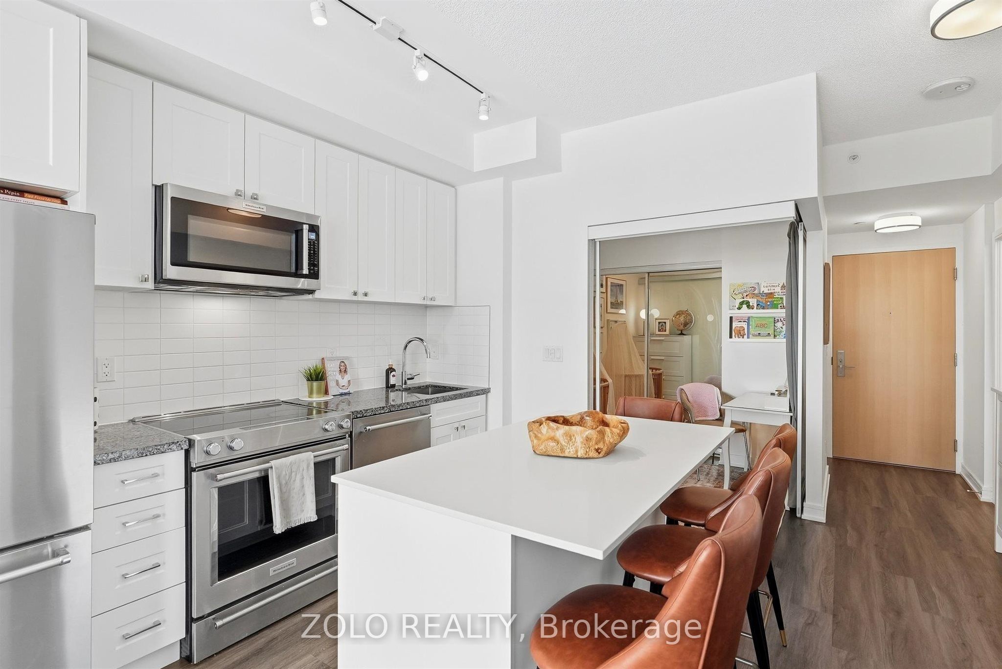 621 Sheppard Avenue E 335 Property Photo 13