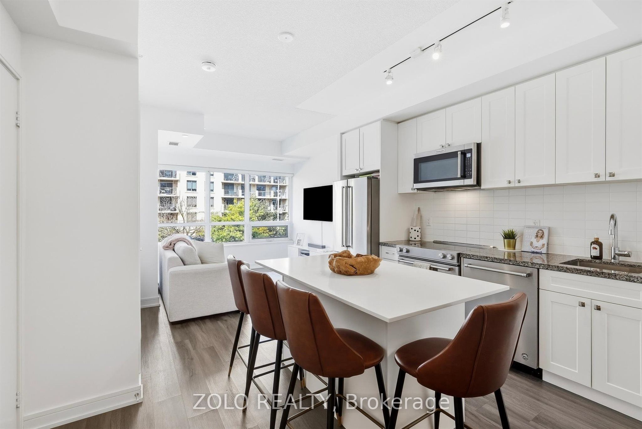 621 Sheppard Avenue E 335 Property Photo 17