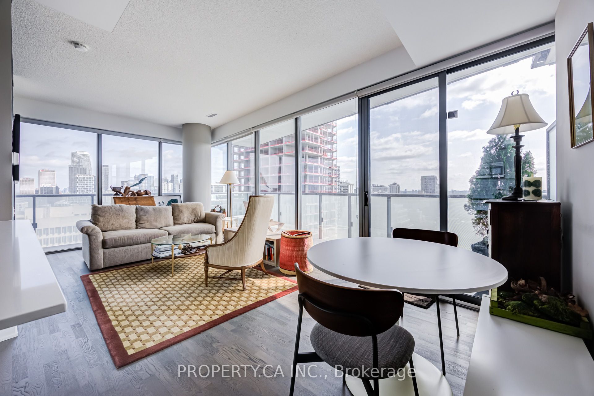 1815 Yonge Street 1906 Property Photo 1