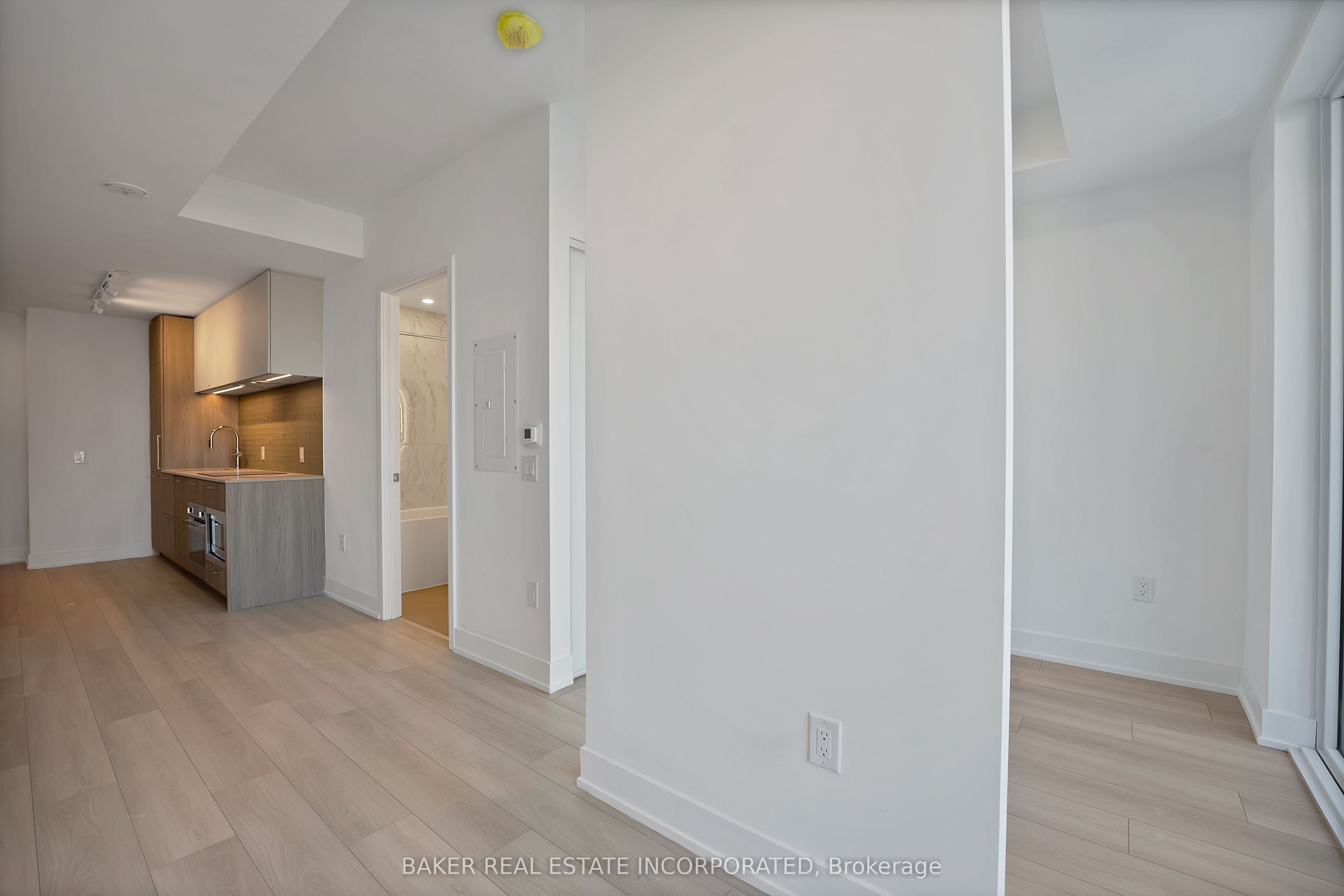 36 Olive Avenue 1803 Property Photo 9