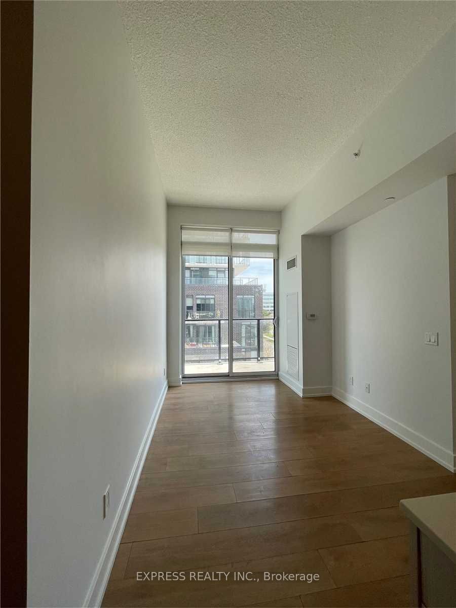 128 Fairview Mall Drive 419 Property Photo 6