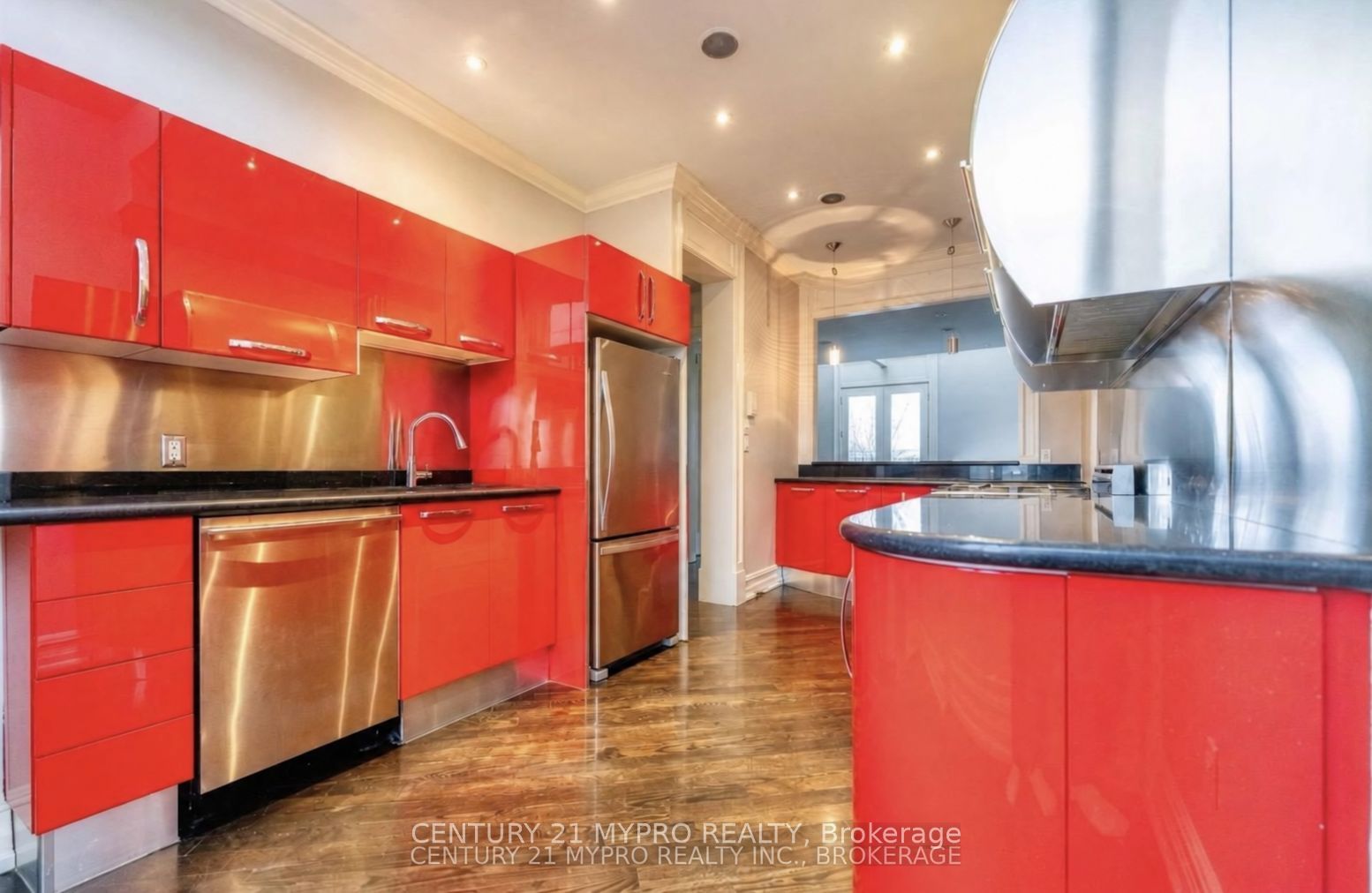 280 Spadina Road Property Photo 5